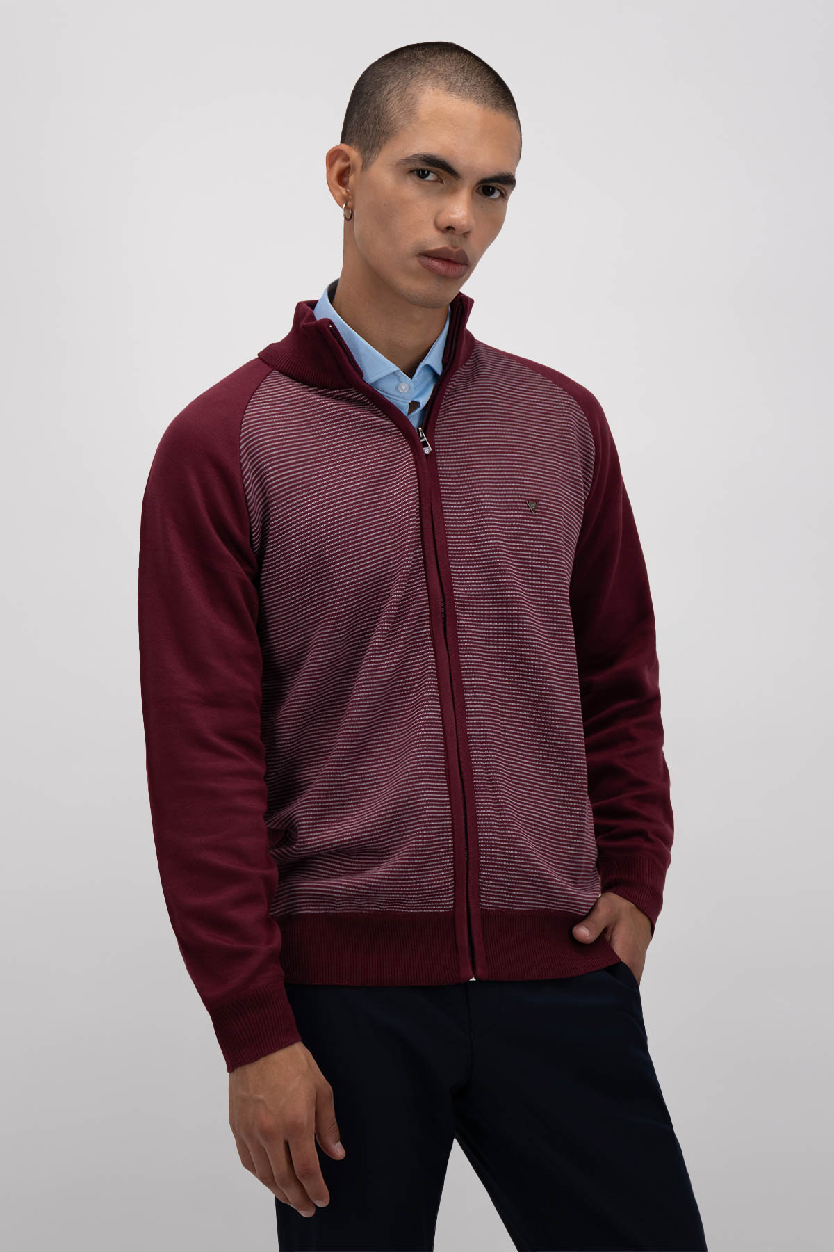 SUÉTER SLIM FIT LMENTAL image number 1