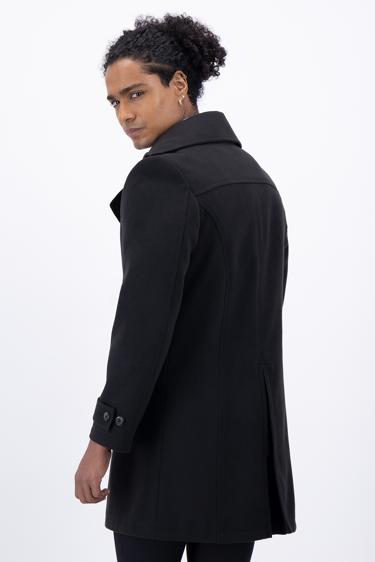 ABRIGO NEGRO SLIM FIT LMENTAL image number 2