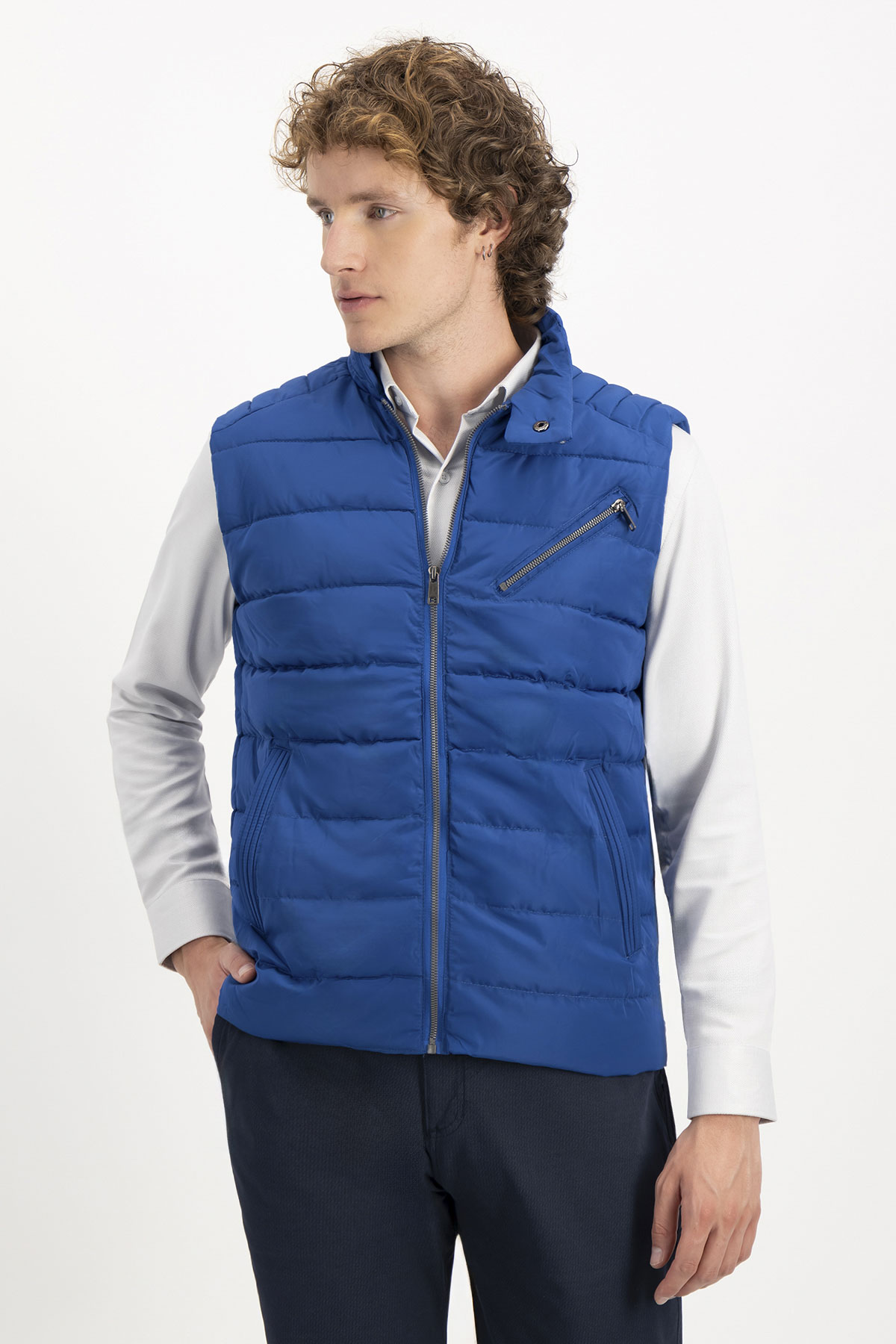 CHALECO CONTEMPORARY FIT ROYALTON image number 0