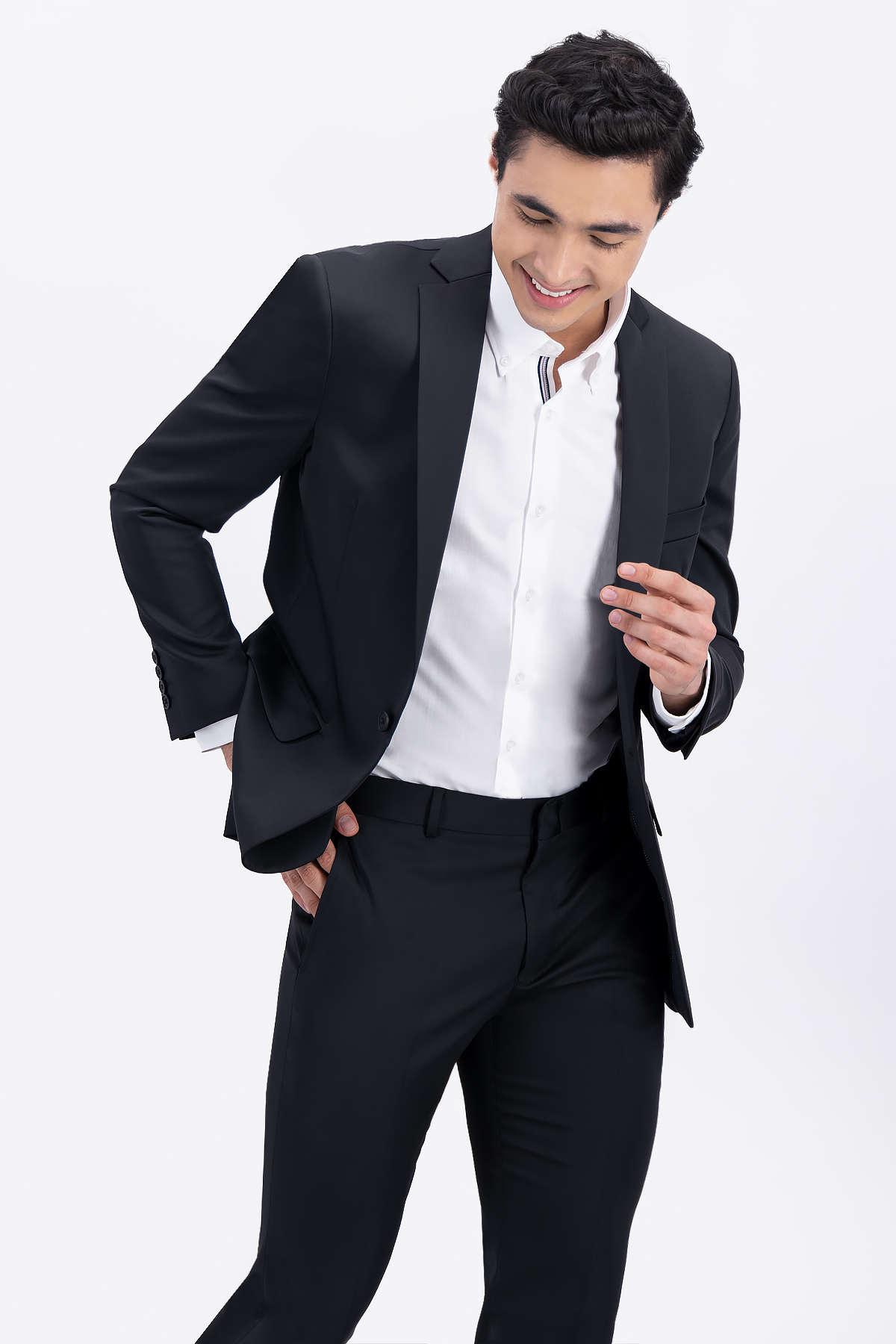 TRAJE TECNO SUIT NEGRO SLIM FIT LMENTAL image number 1