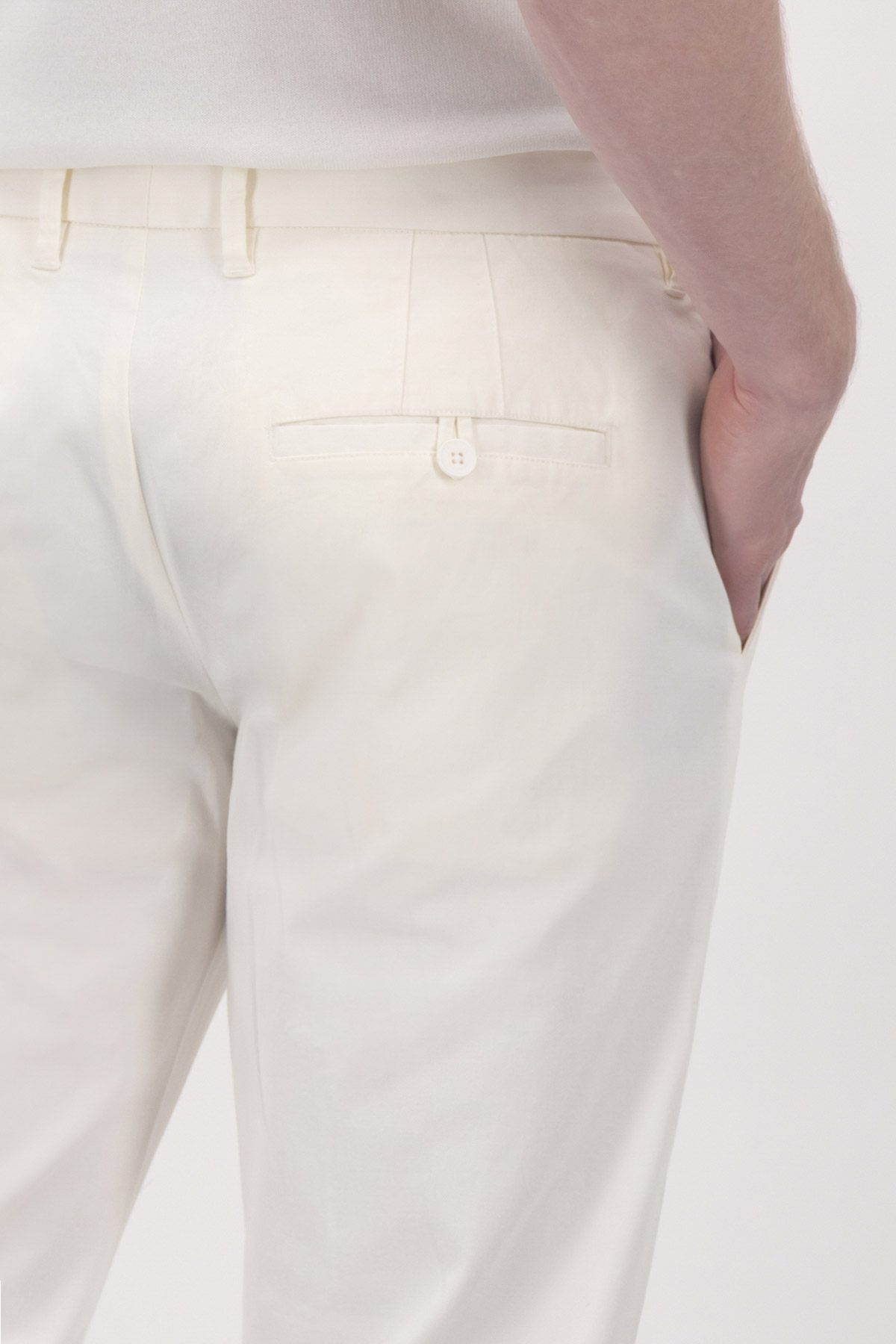 PANTALÓN CASUAL SLIM FIT LMENTAL image number 3