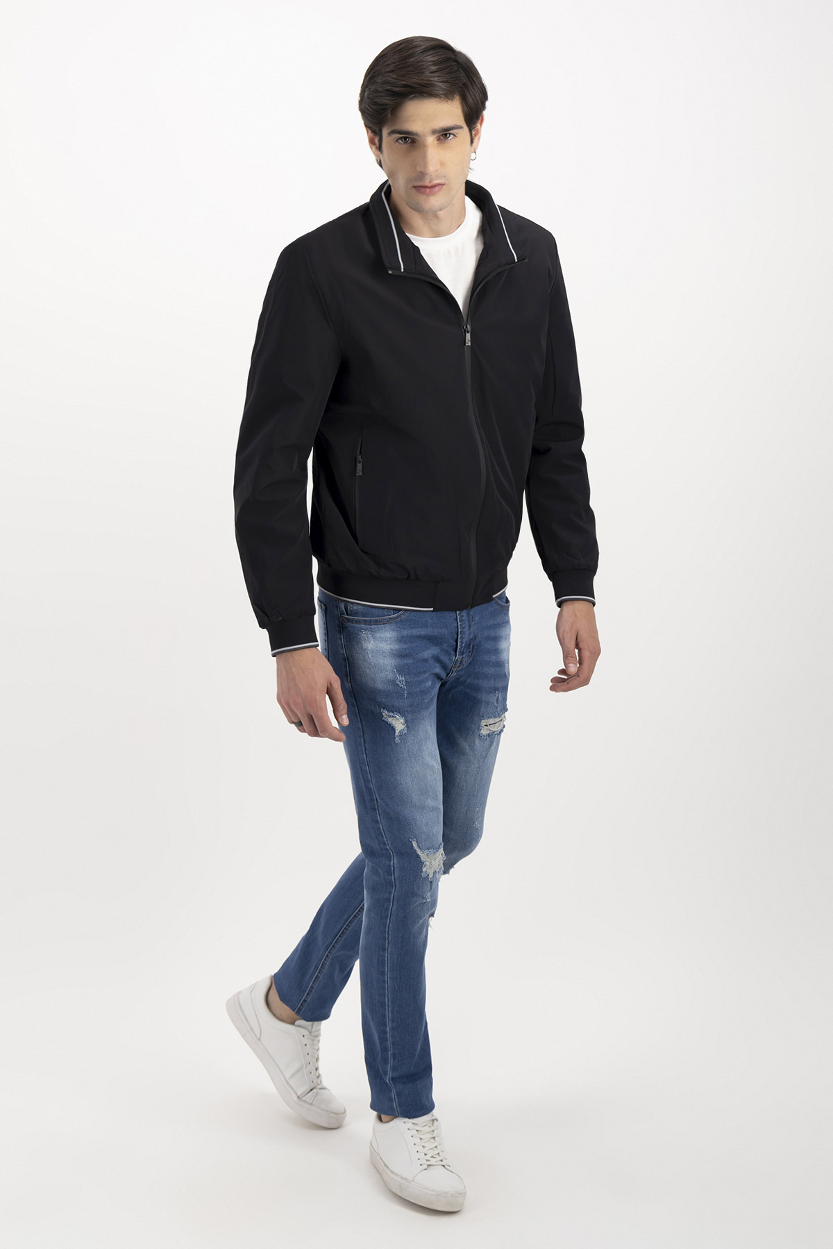 CHAMARRA MODERN FIT ROYALTON image number 2