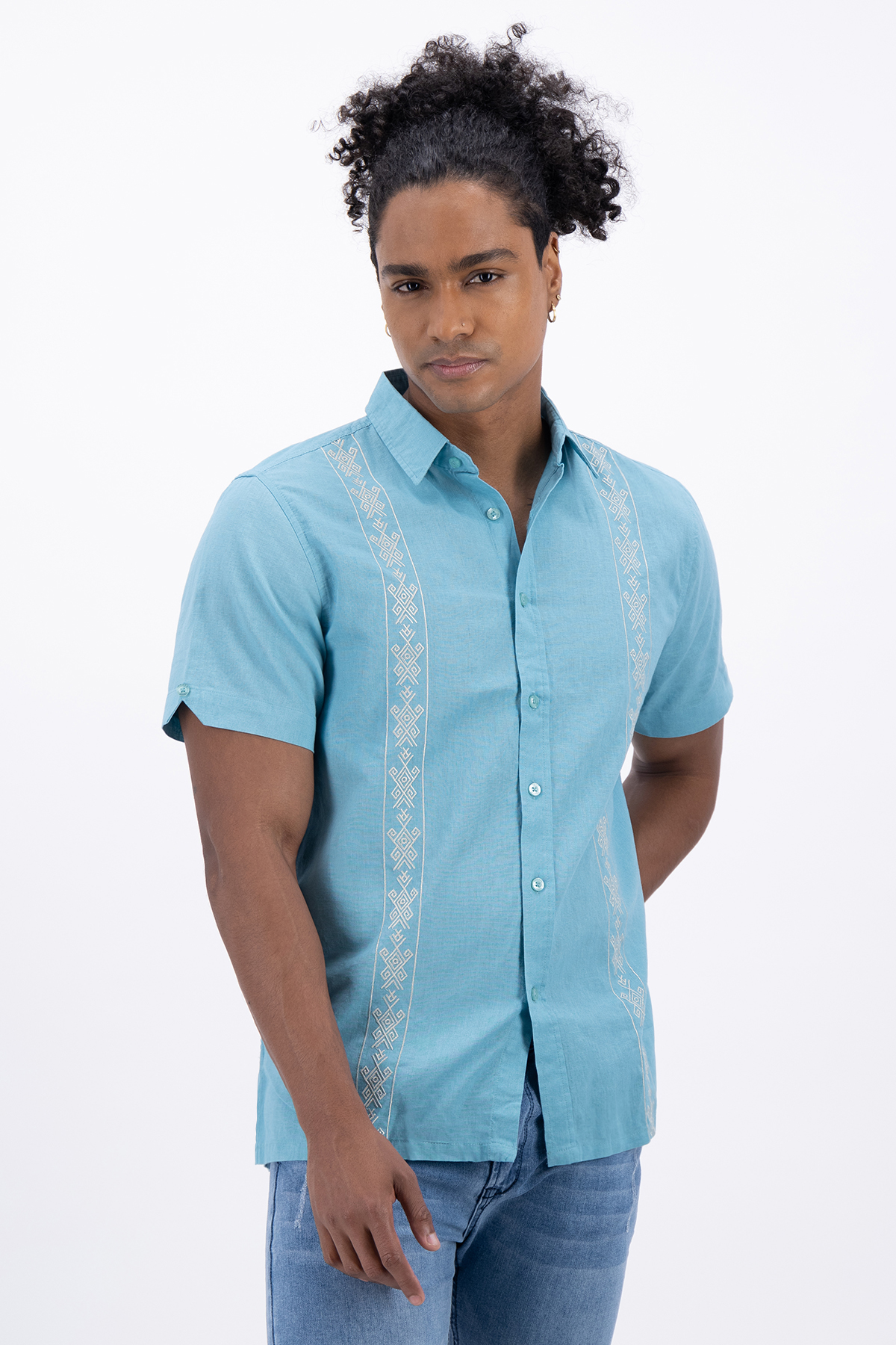 GUAYABERA CONTEMPORARY FIT MENS FASHION image number 2