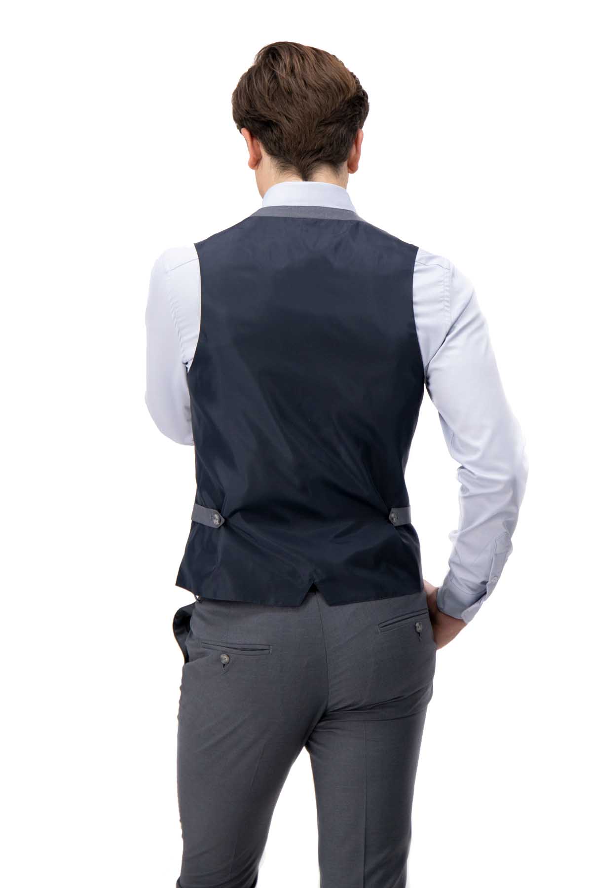 CHALECO GRIS SLIM FIT LMENTAL image number 1