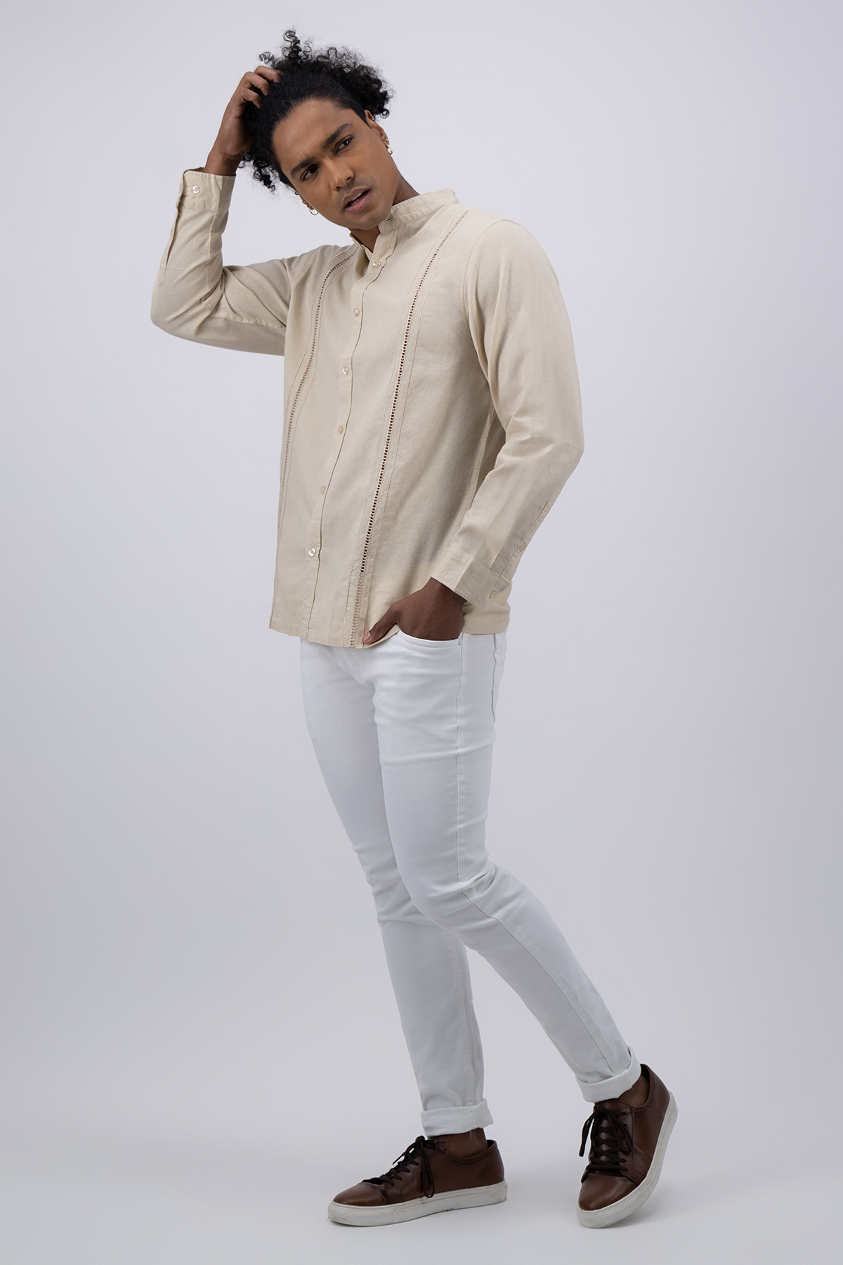 GUAYABERA CONTEMPORARY FIT MENS FASHION image number 1