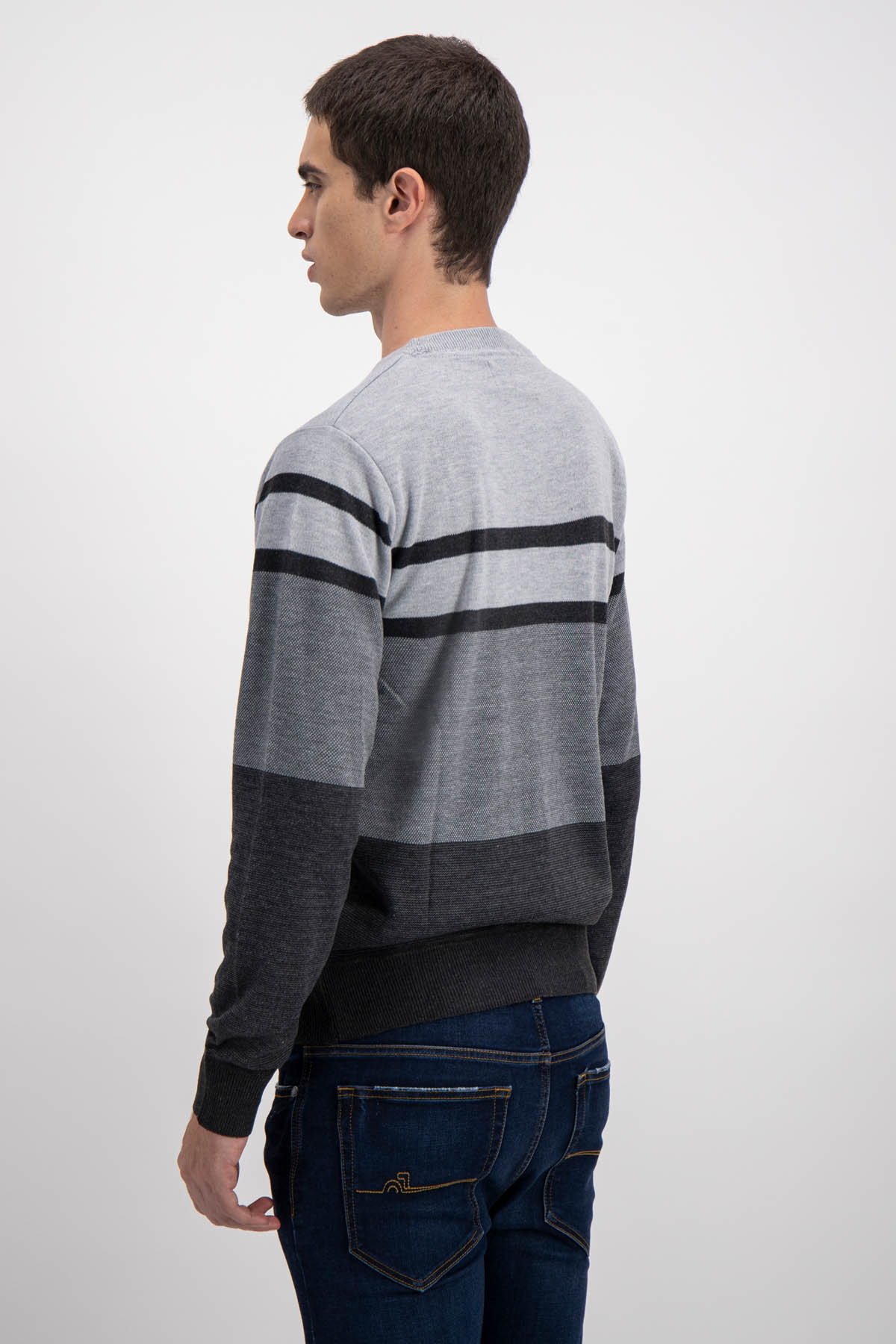SUÉTER SLIM FIT LMENTAL image number 2