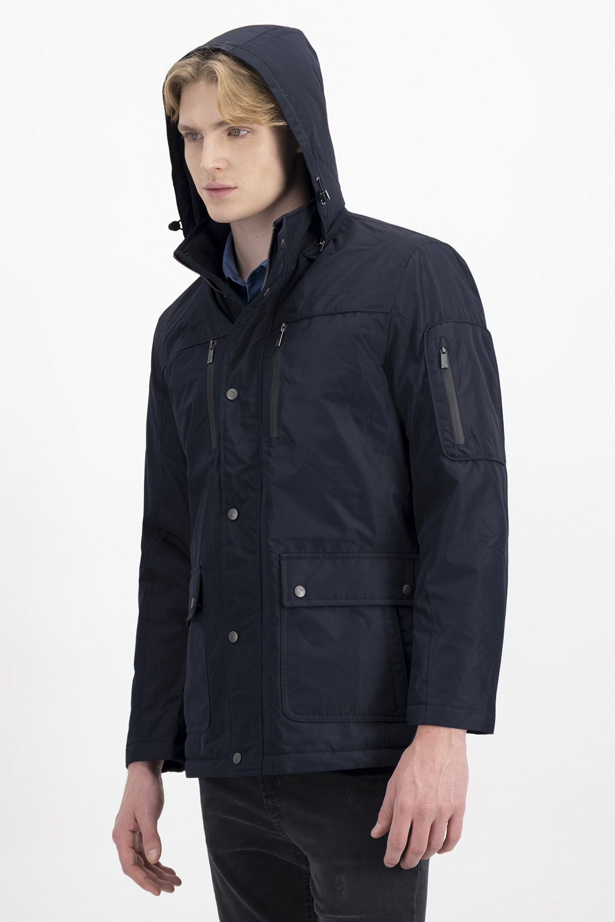 CHAMARRA SLIM FIT ROYALTON image number 1