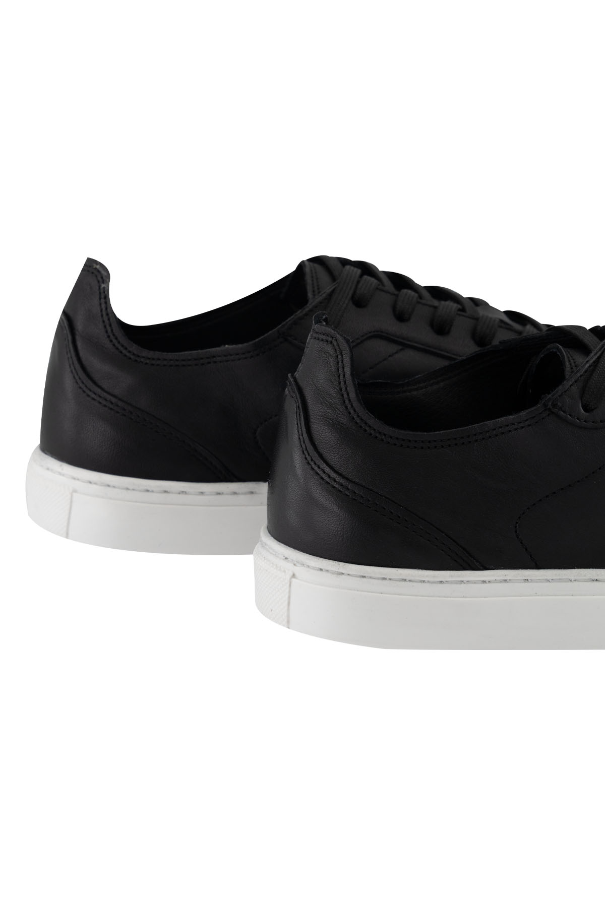 Tenis Mens Fashion image number 3