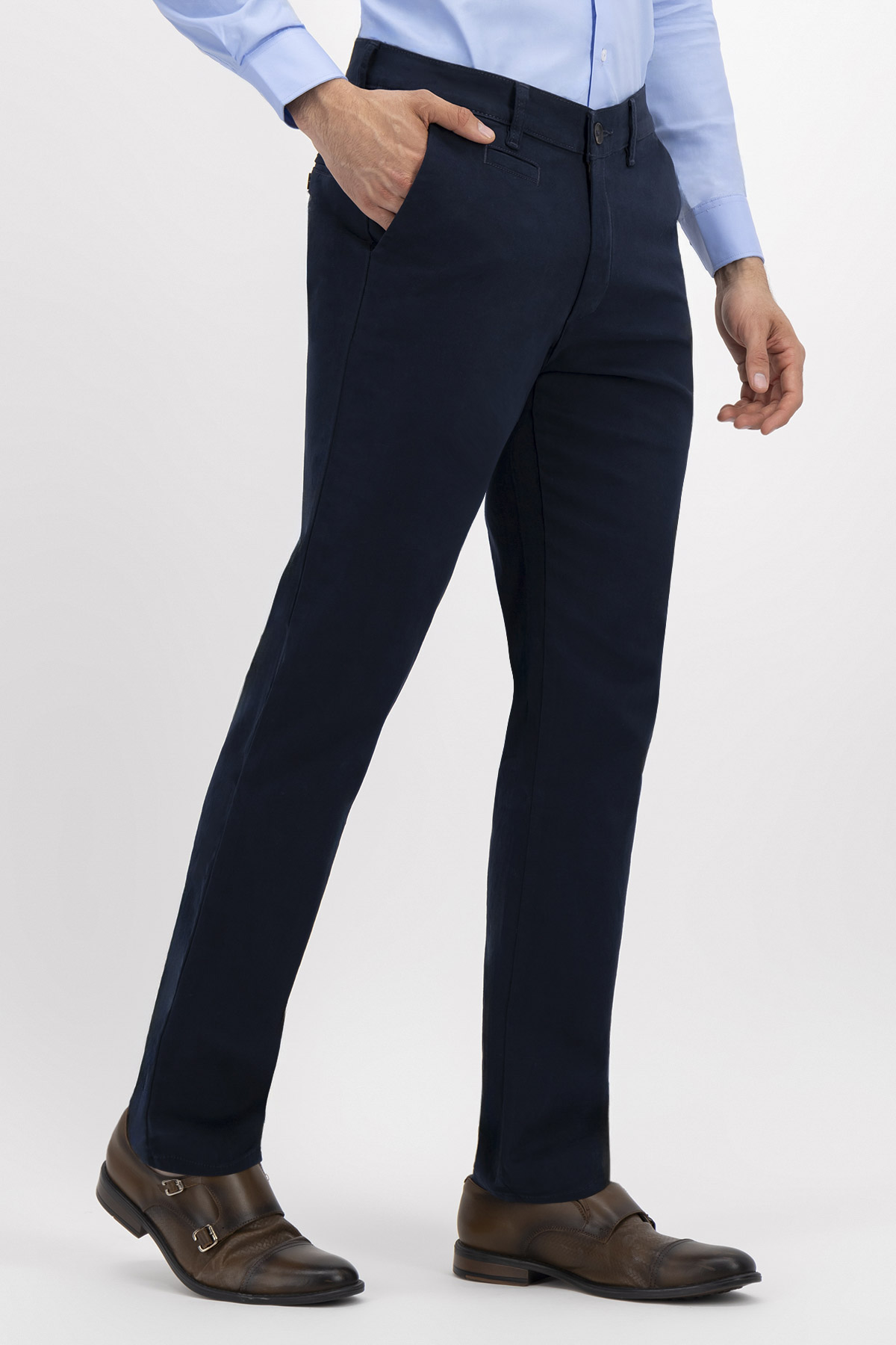 PANTALÓN CASUAL SLIM FIT LMENTAL image number 1