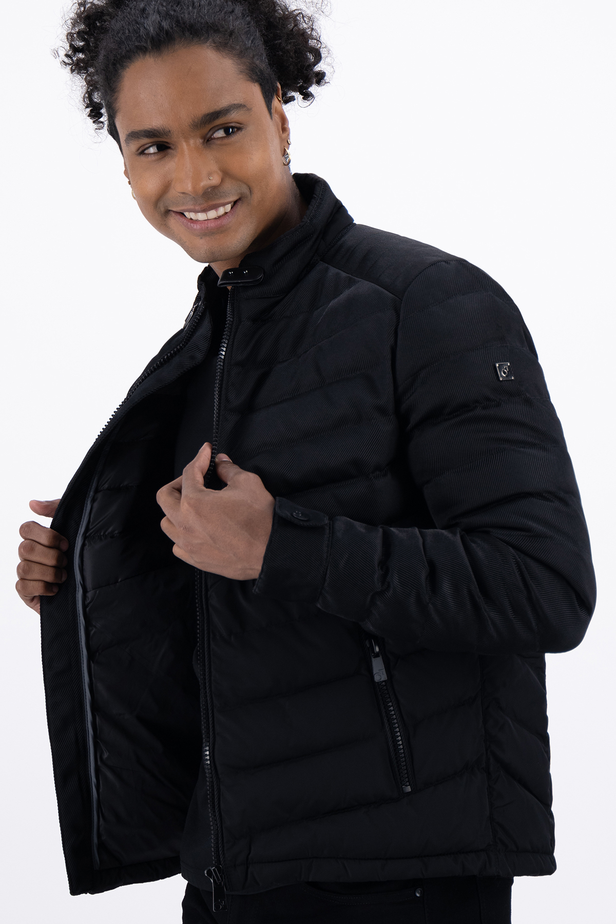 CHAMARRA NEGRA SLIM FIT LMENTAL image number 2