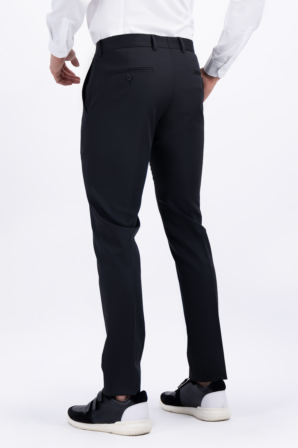 TRAJE TECNO SUIT NEGRO SLIM FIT LMENTAL image number 4