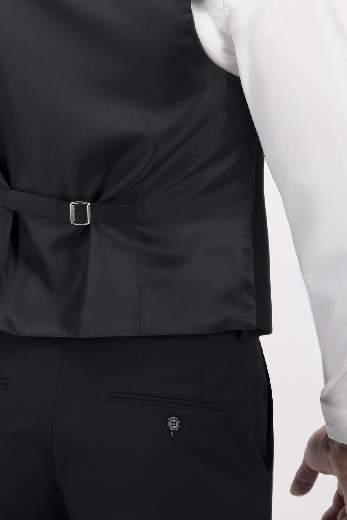 CHALECO FORMAL CONTEMPORARY FIT LAMBERTI image number 3