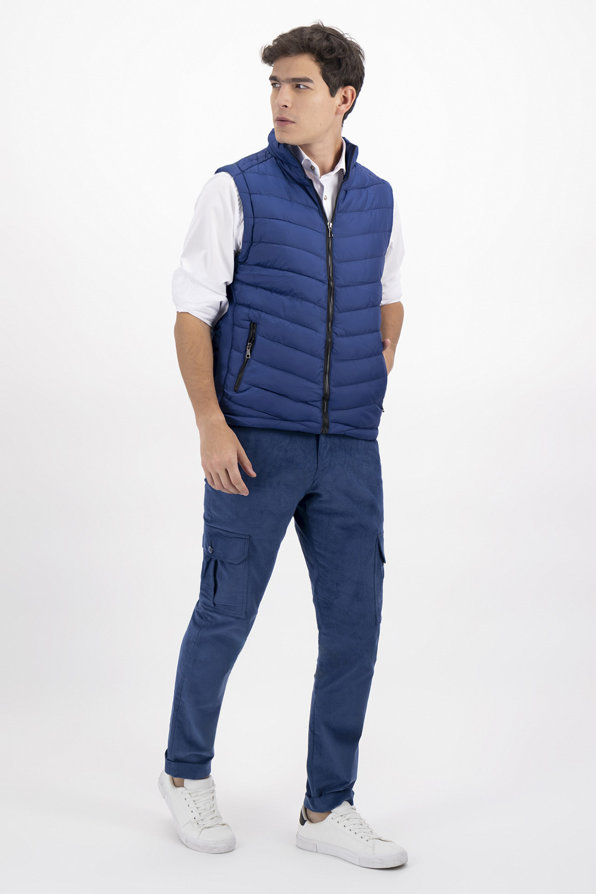 CHALECO CASUAL SLIM FIT SONNETI image number 3