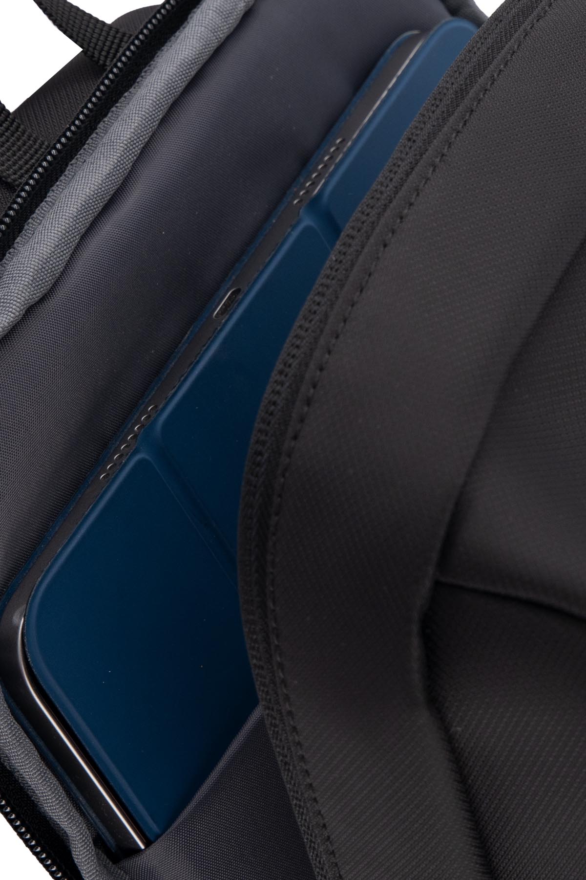 MOCHILA BANDOLERA NEGRO MENS FASHION image number 4