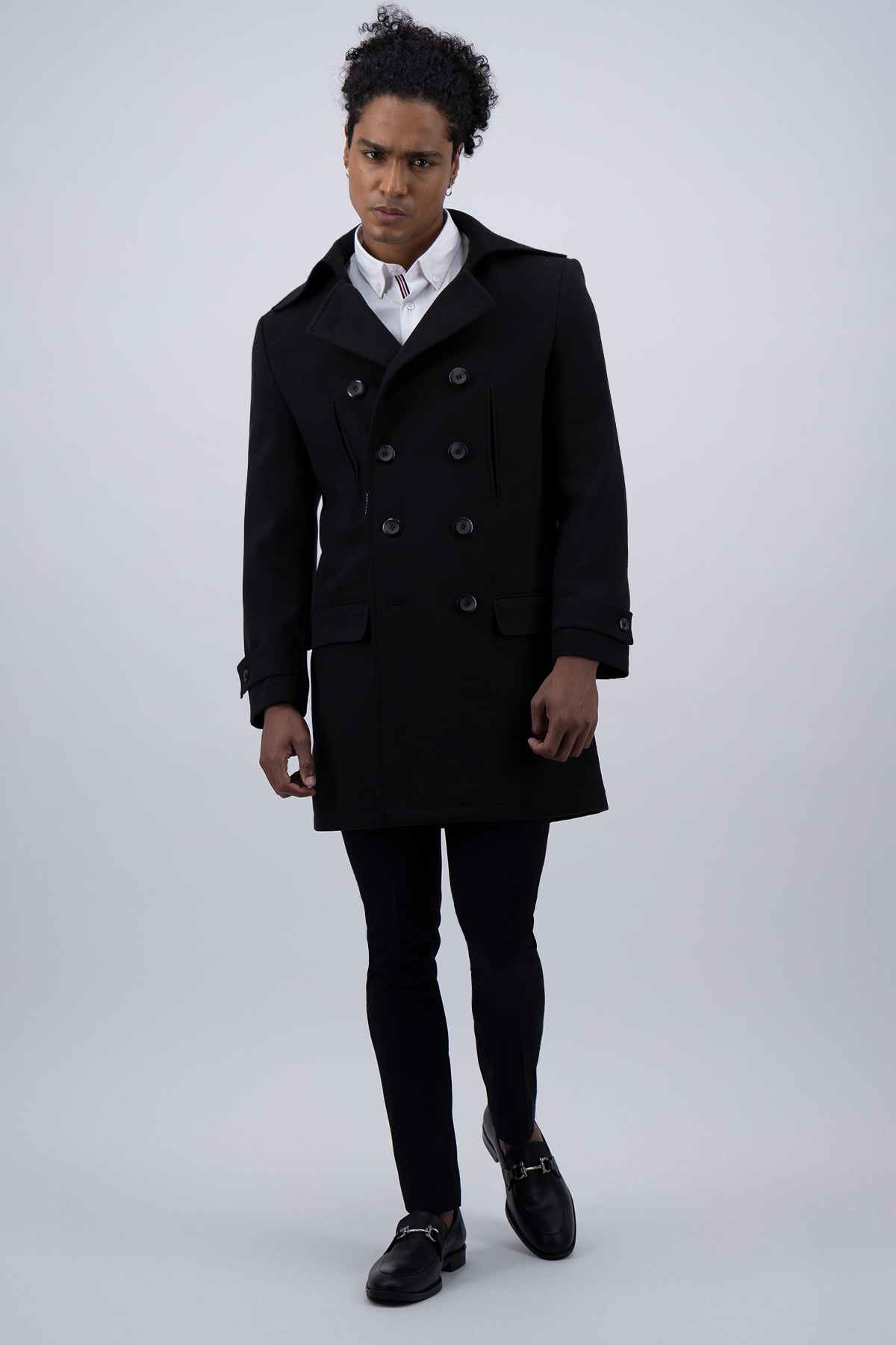 ABRIGO NEGRO SLIM FIT LMENTAL image number 0