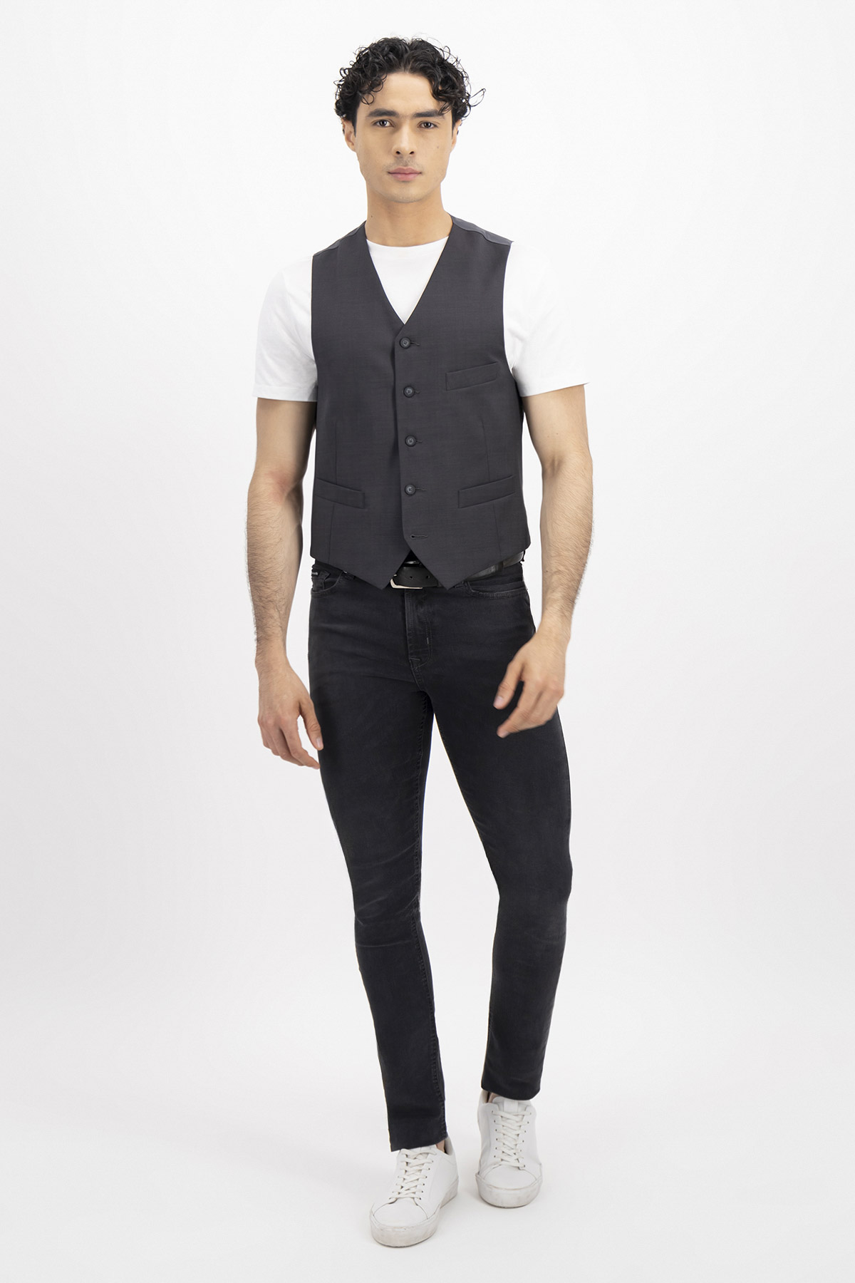 CHALECO FORMAL CONTEMPORARY FIT LAMBERTI image number 0