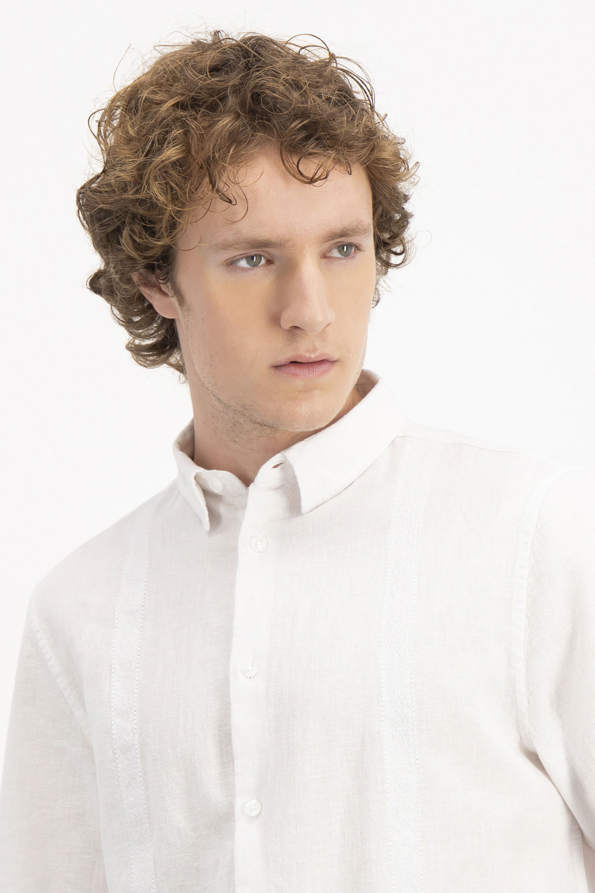 GUAYABERA CASUAL CONTEMPORARY FIT GUAYAHABANA image number 2