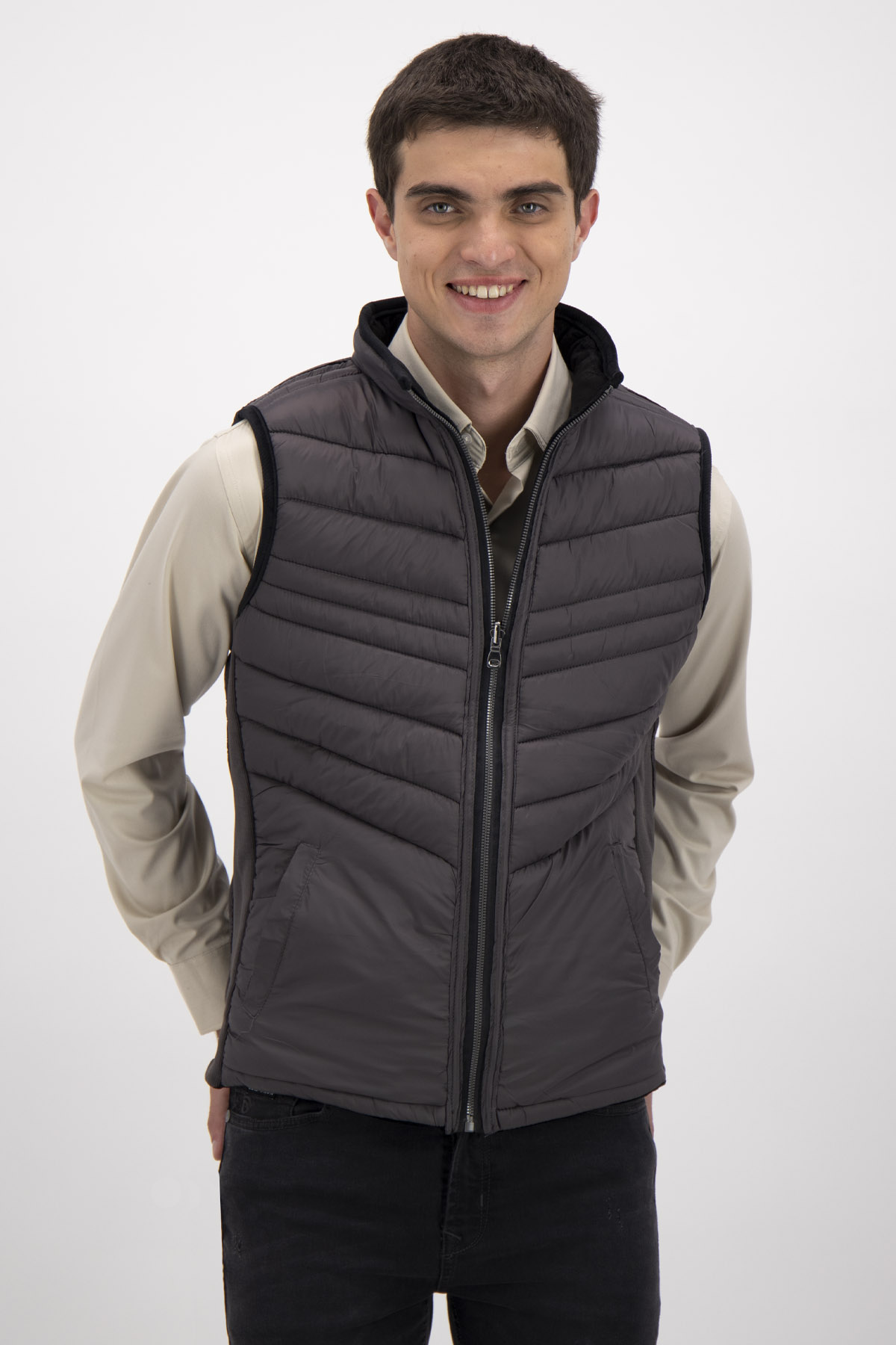 CHALECO CONTEMPORARY FIT ROYALTON image number 2