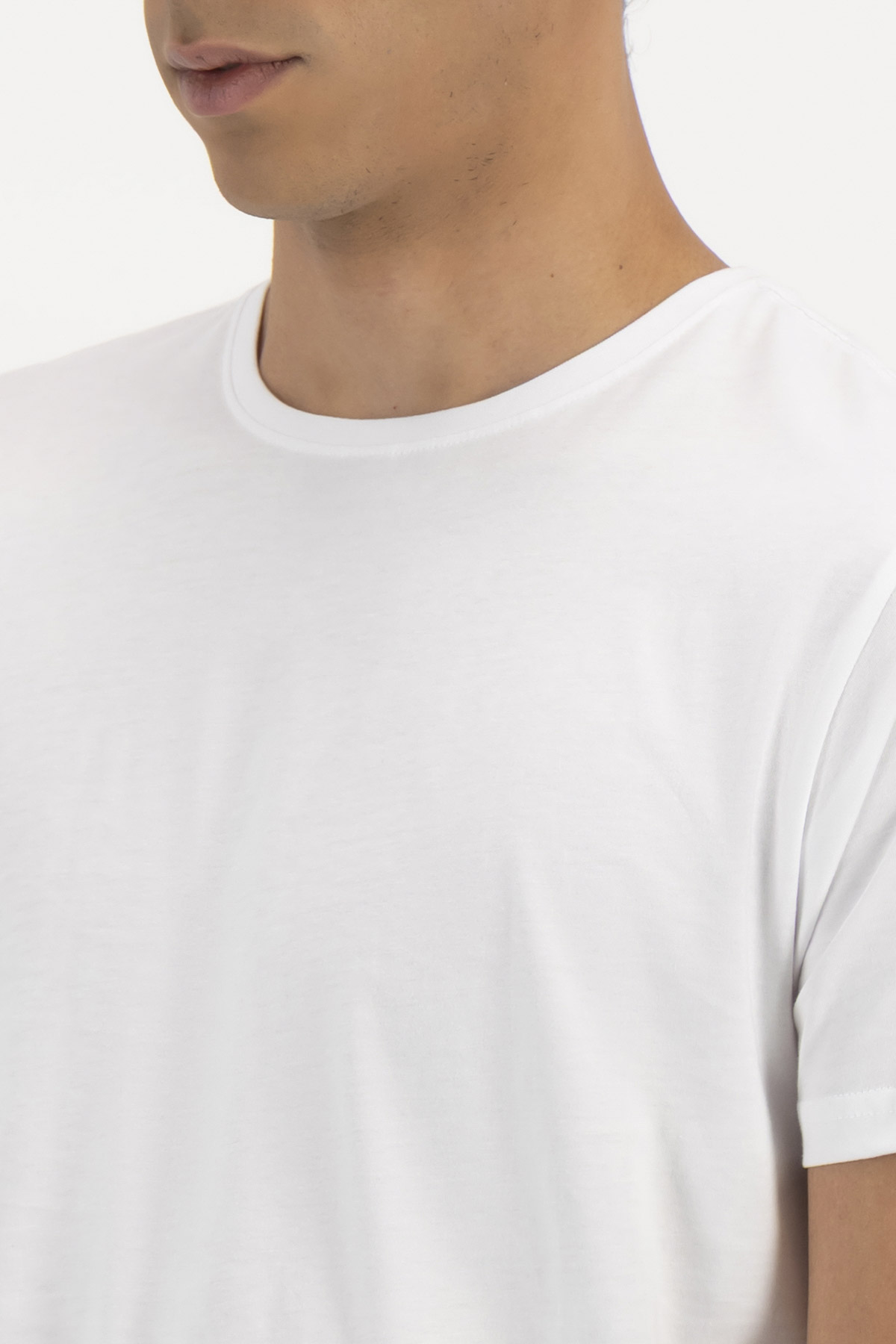 Playera Slim Fit Lmental image number 2