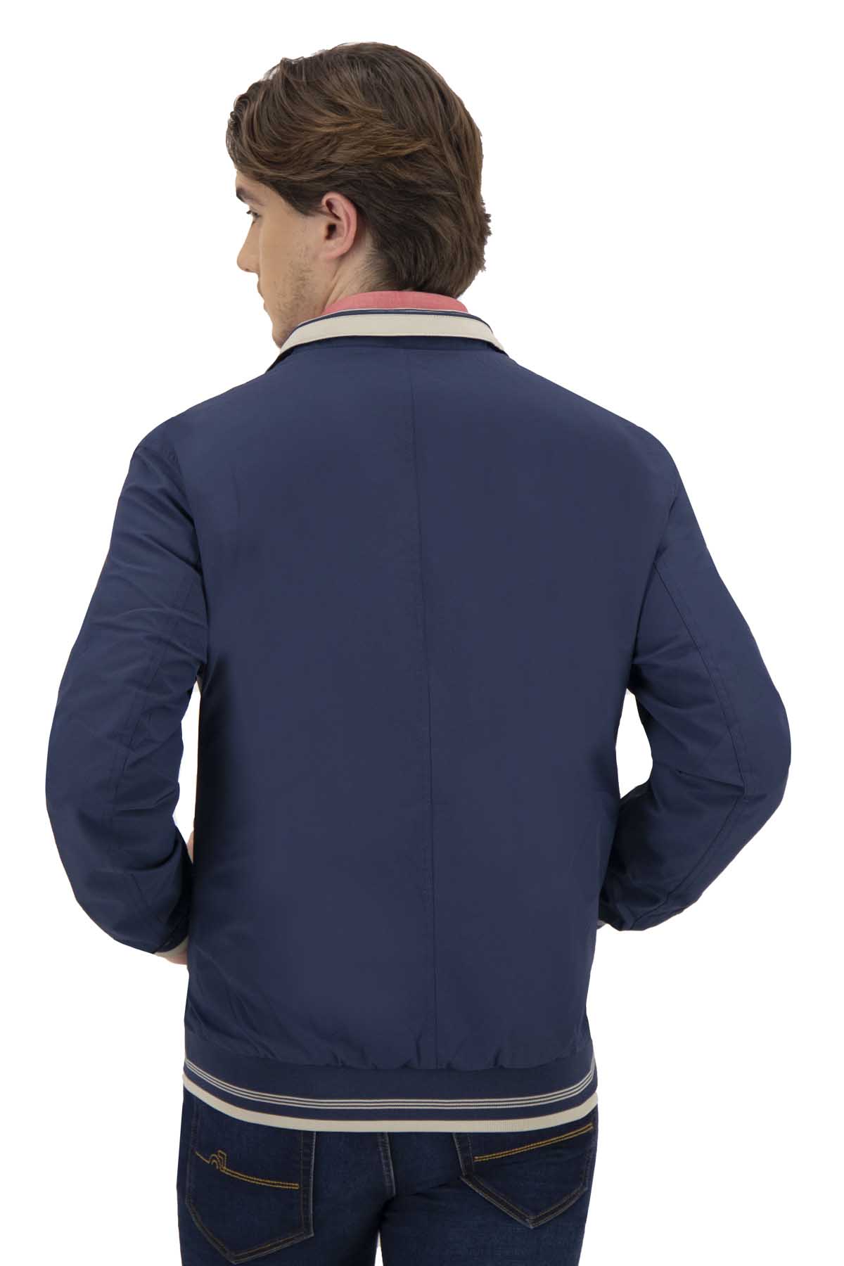 CHAMARRA REVERSIBLE AZUL MARINO CONTEMPORARY FIT ROYALTON image number 4