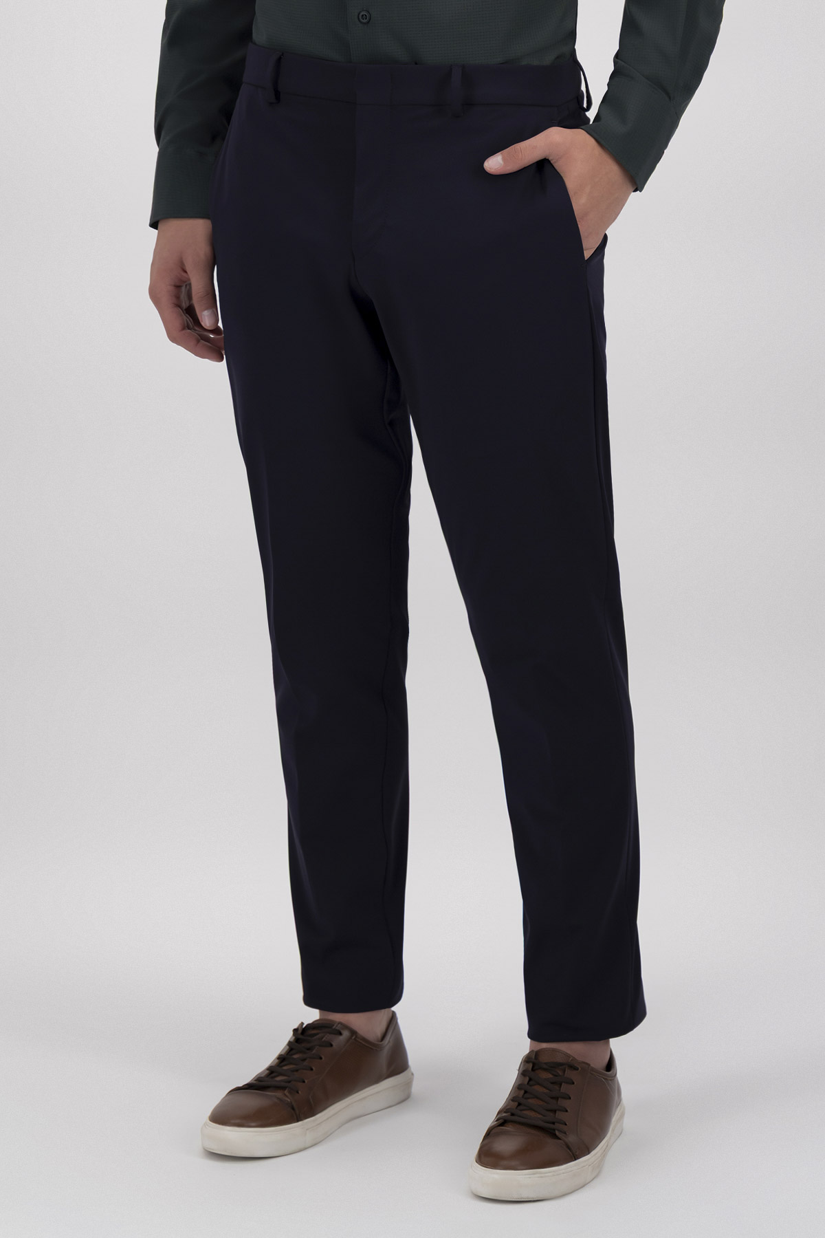Pantalón Formal Move Slim Fit Lmental image number 2