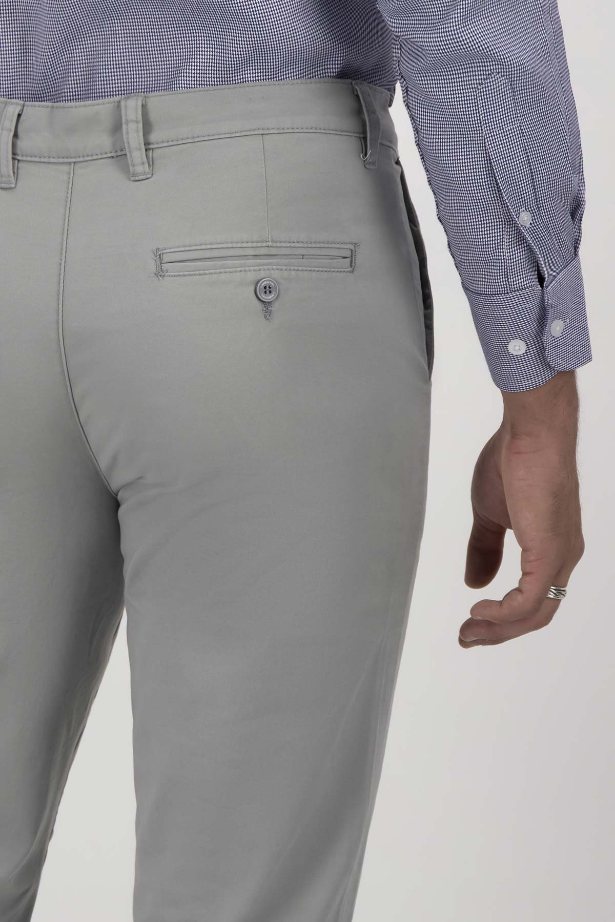 Pantalón Casual Slim Fit Lmental image number 3