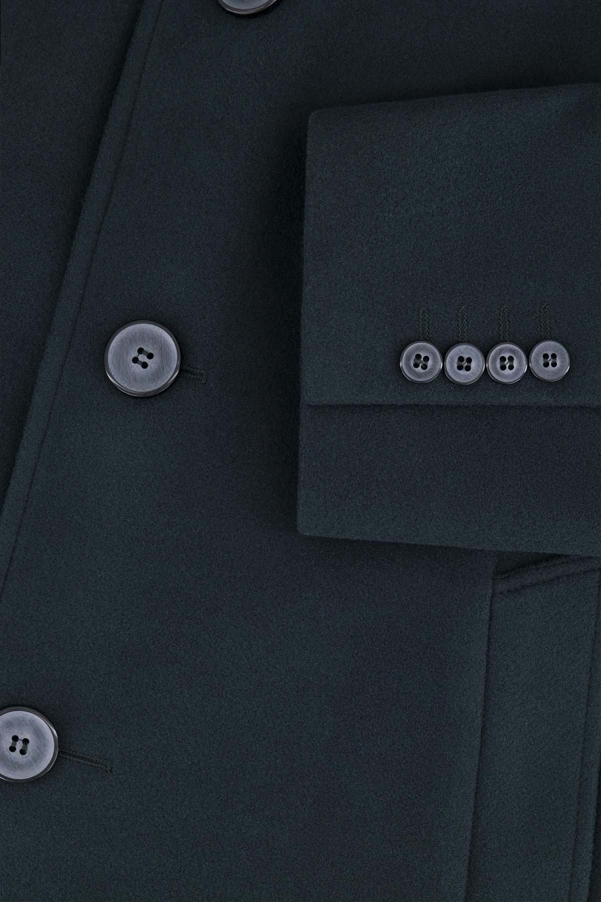 Abrigo Contemporary Fit