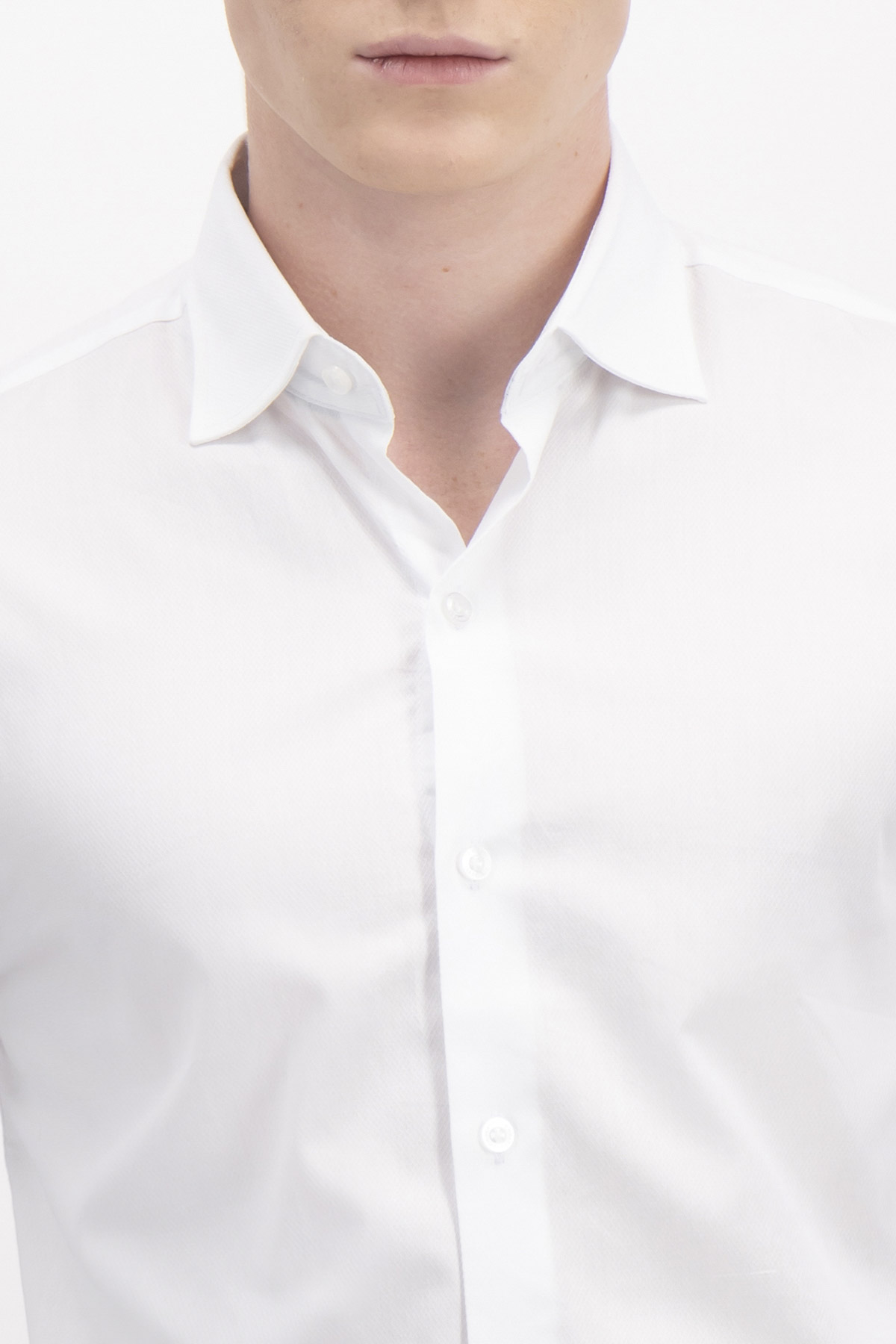 CAMISA FORMAL NON IRON CONTEMPORARY FIT LAMBERTI image number 2