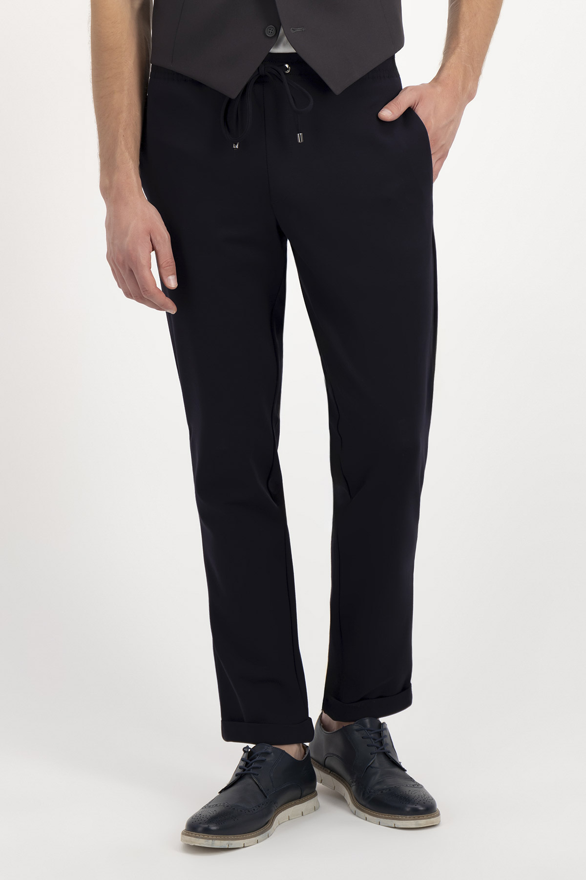 PANTALÓN FORMAL TIPO JOGGER SLIM FIT LMENTAL image number 0
