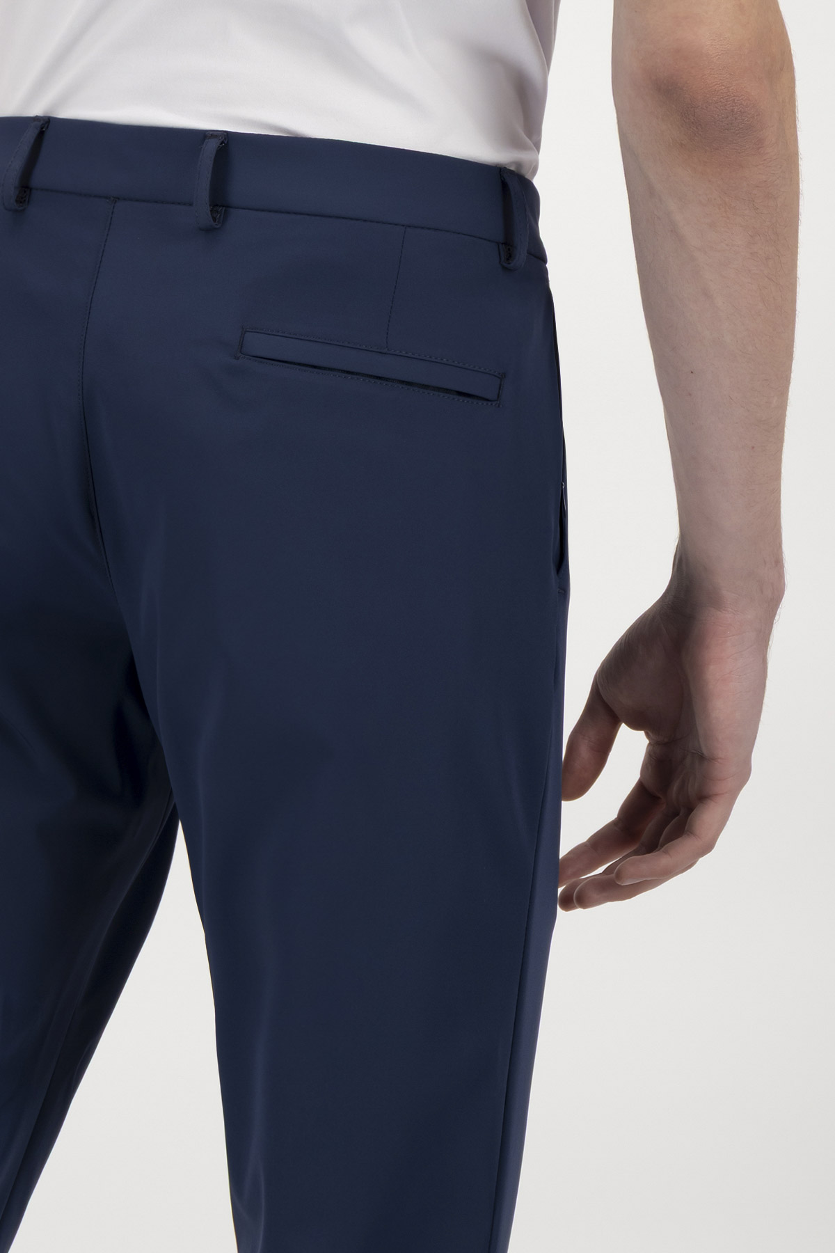 Pantalón Separate Move Slim Fit Lmental image number 3