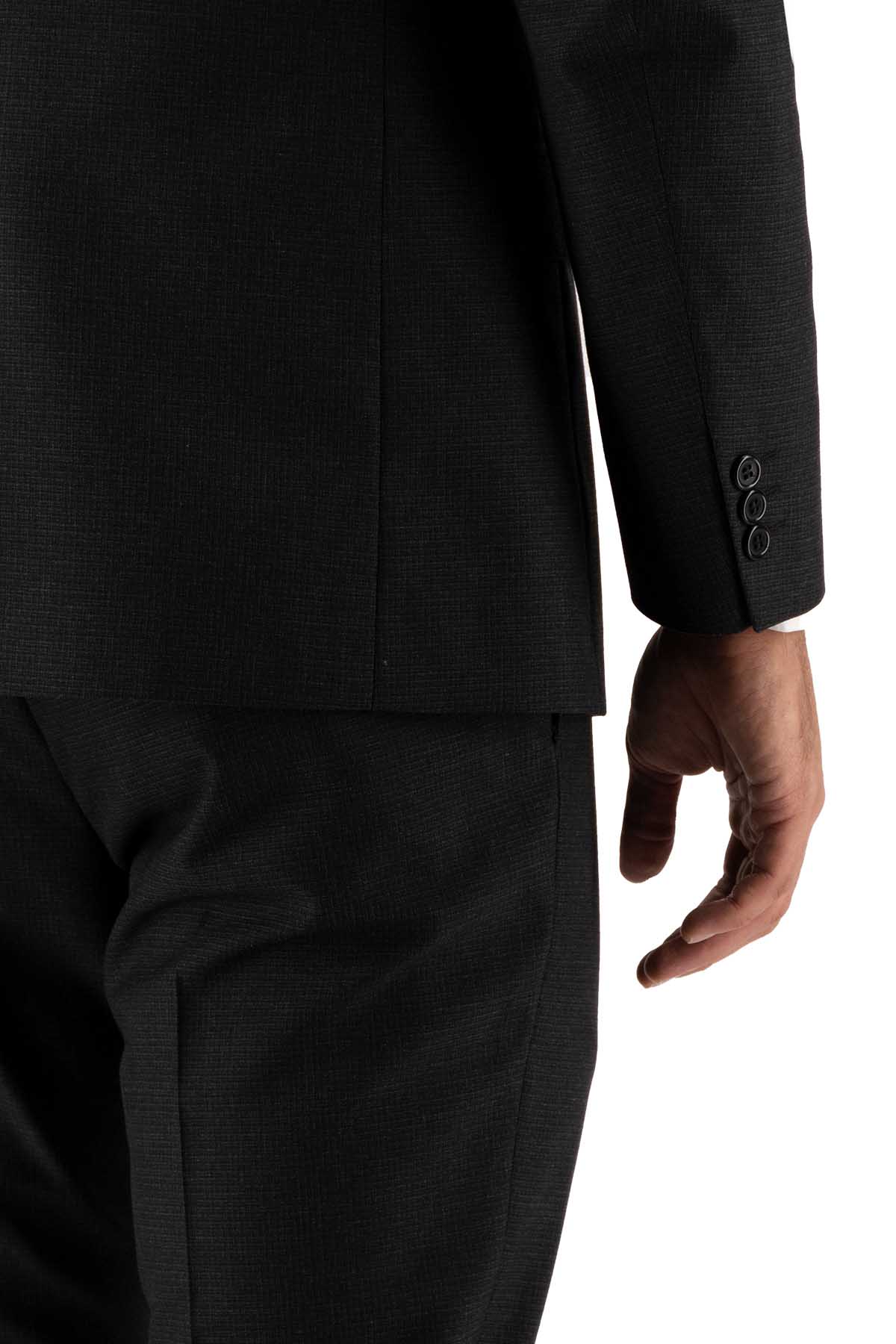 TRAJE NEGRO SLIM FIT SONNETI UO image number 4