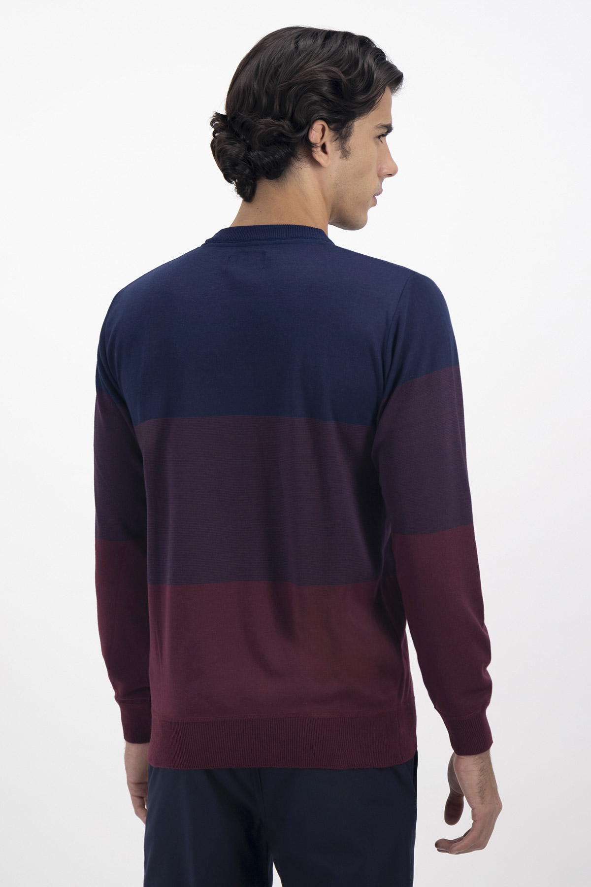 SUÉTER CONTEMPORARY FIT SONNETI image number 2