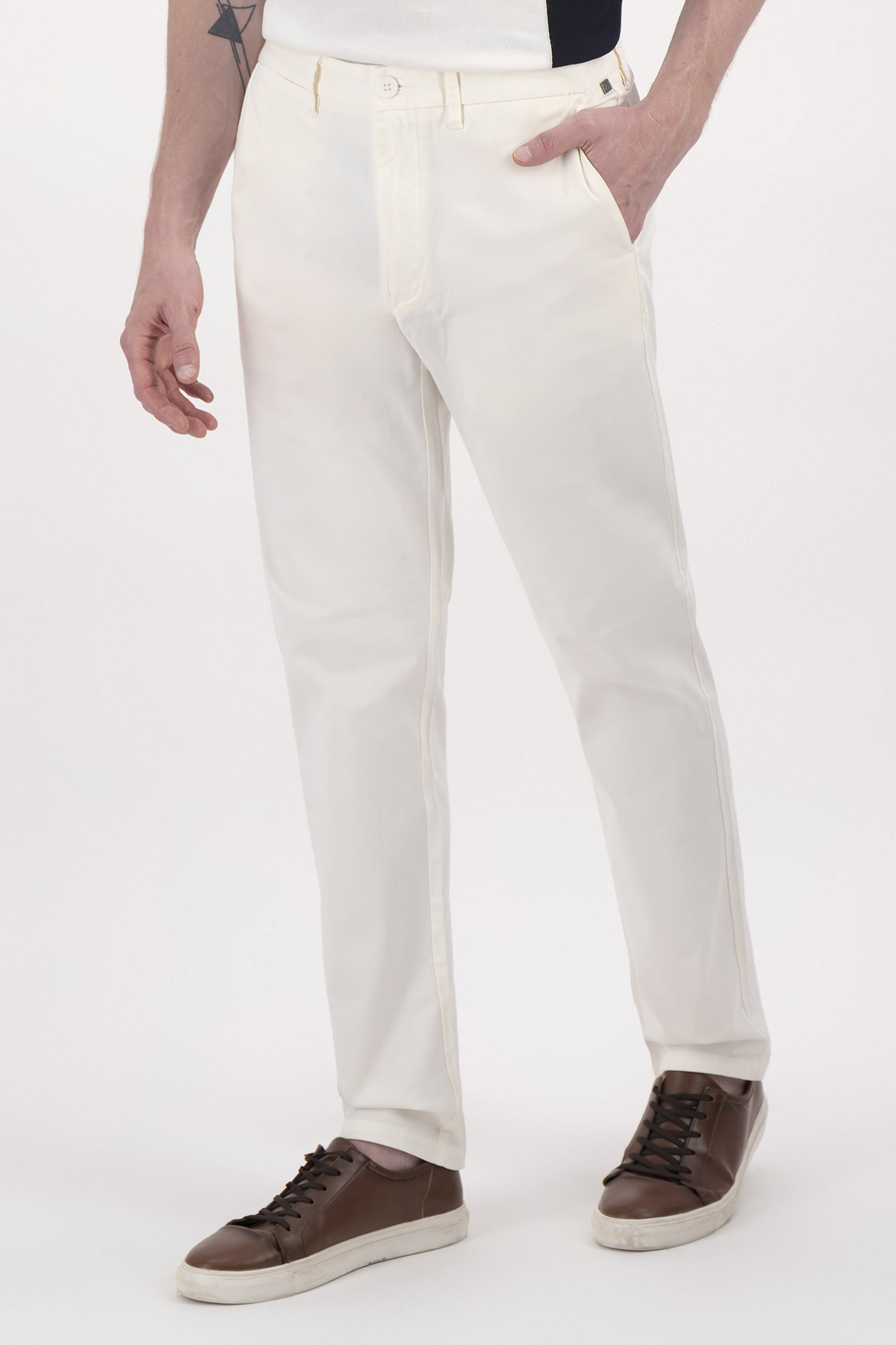 PANTALÓN CASUAL SLIM FIT LMENTAL