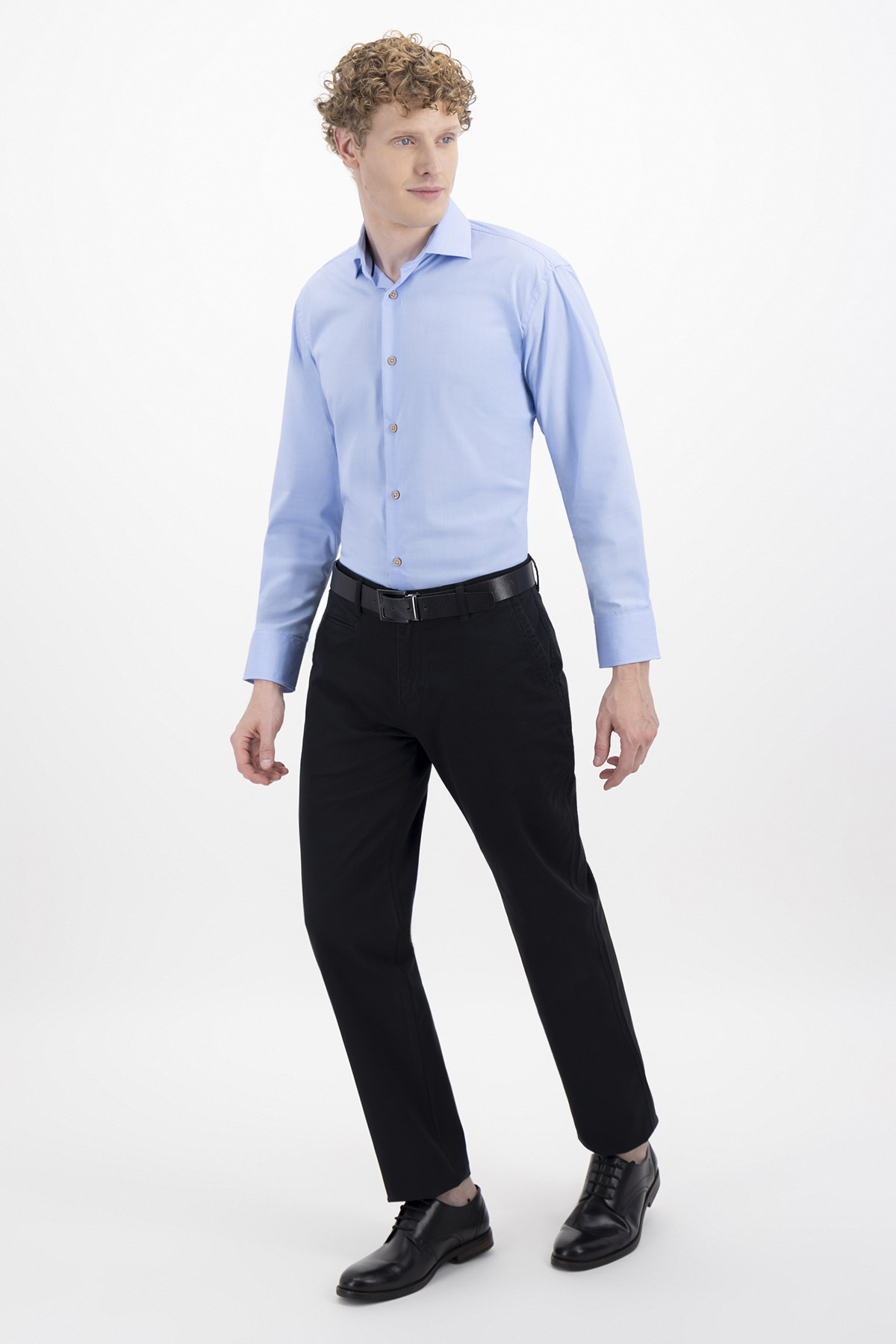 PANTALÓN CASUAL CONTEMPORARY FIT LAMBERTI image number 2