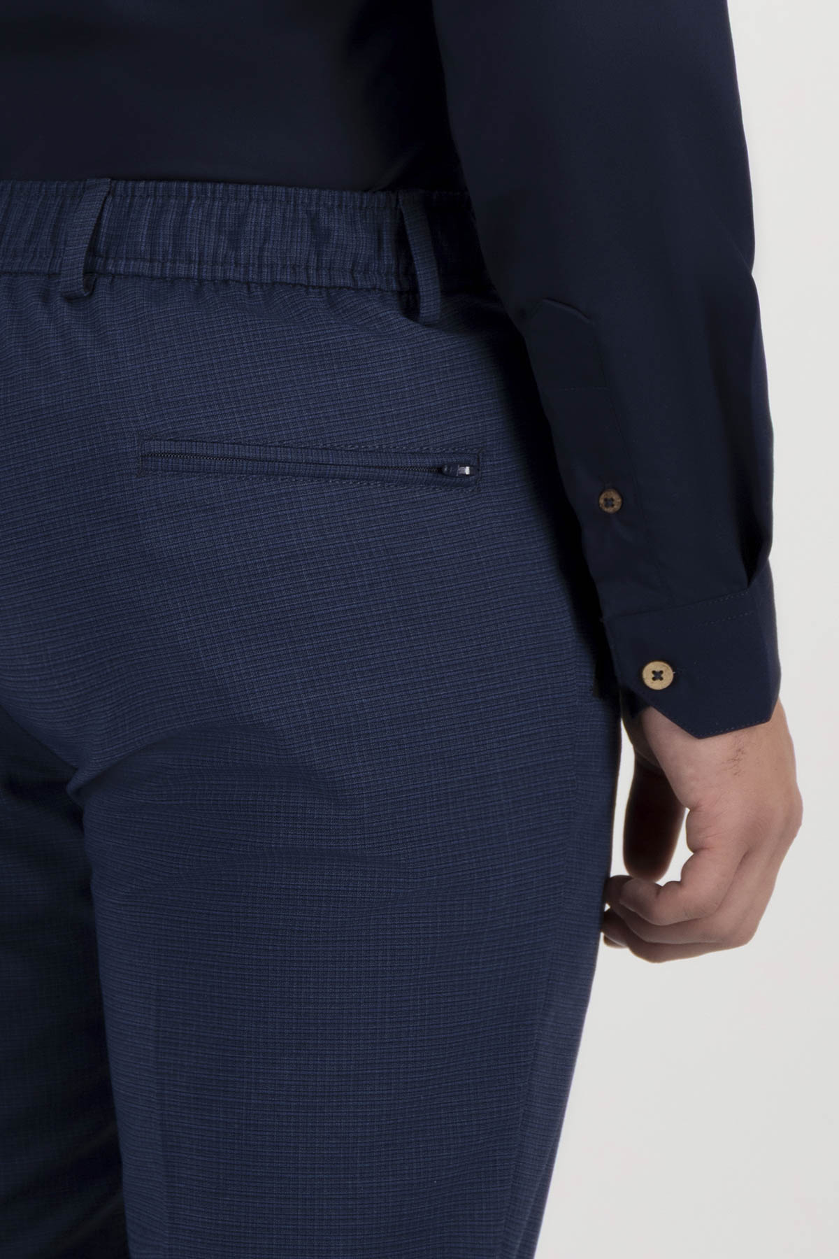 Pantalón Separate Slim image number 4