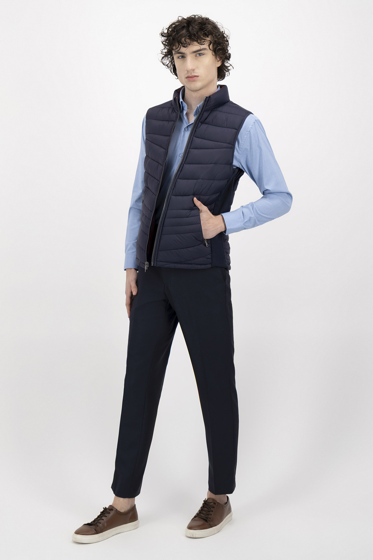 CHALECO SLIM FIT SONNETI image number 4