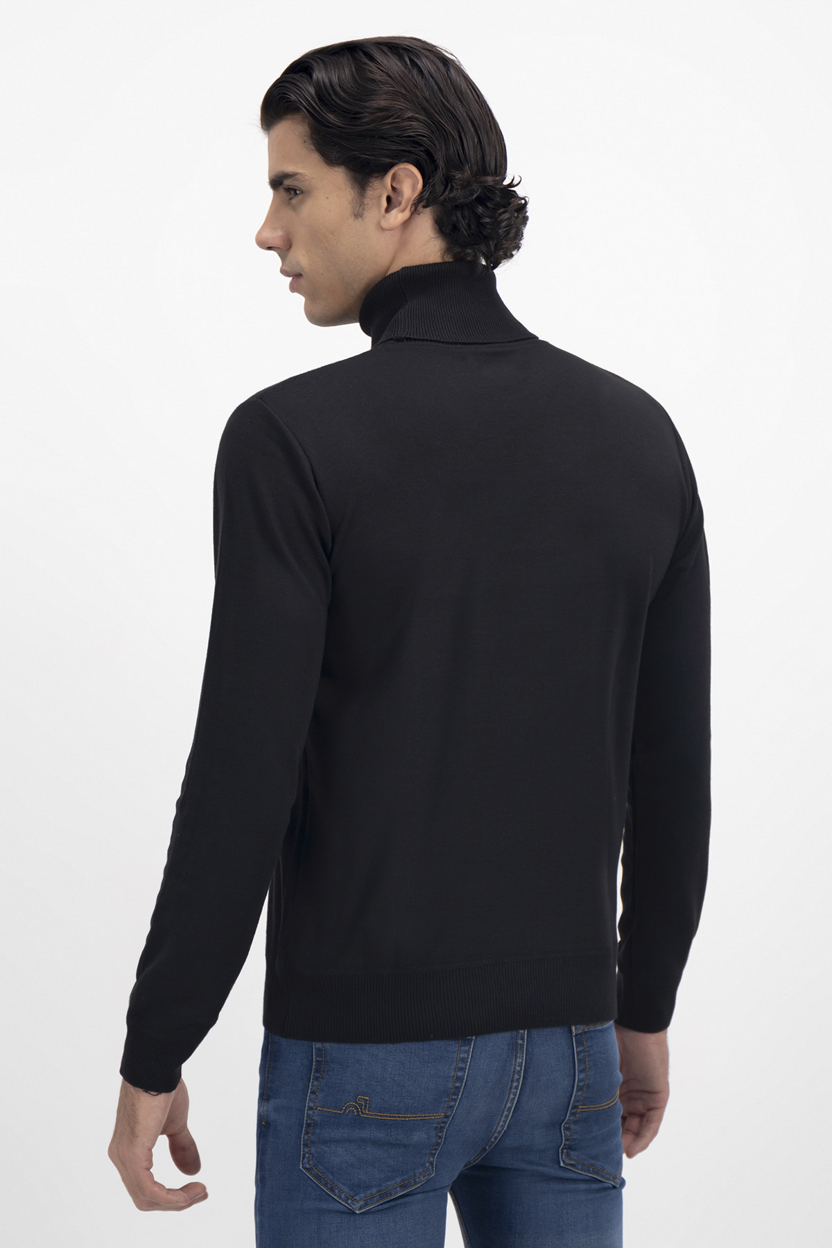 SUÉTER SLIM FIT LMENTAL image number 2