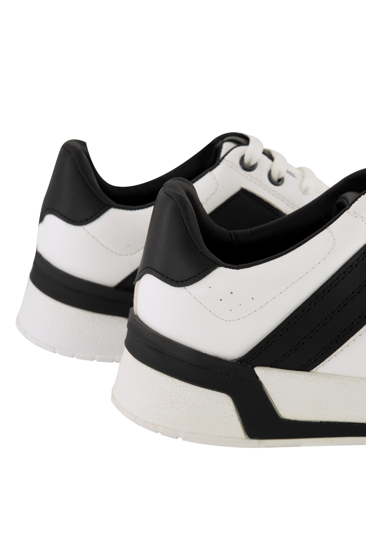Tenis Mens Fashion image number 3