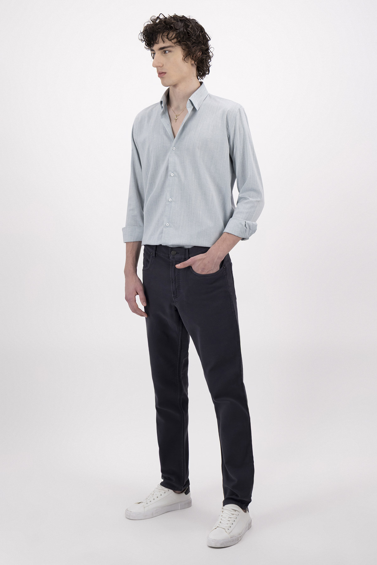 PANTALÓN CASUAL CONTEMPORARY FIT LAMBERTI image number 2