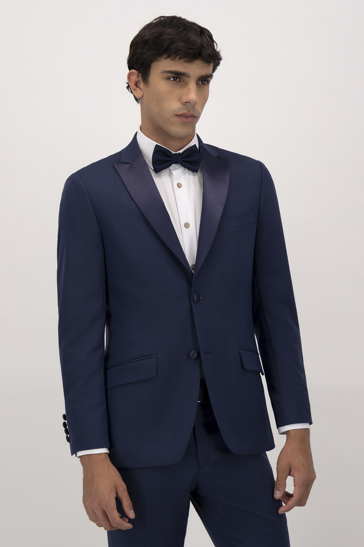 Traje smoking lmental image number 2