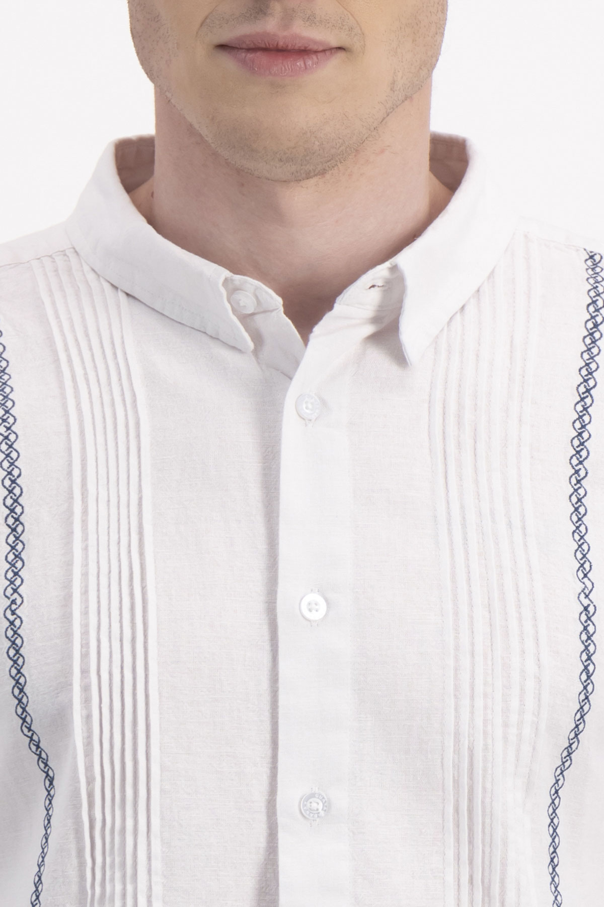 GUAYABERA CONTEMPORARY FIT GUAYAHABANA image number 2