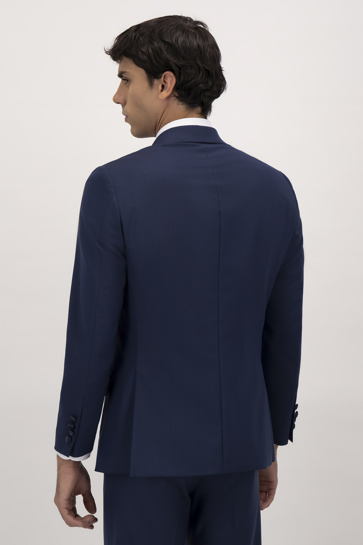 Traje smoking lmental image number 3