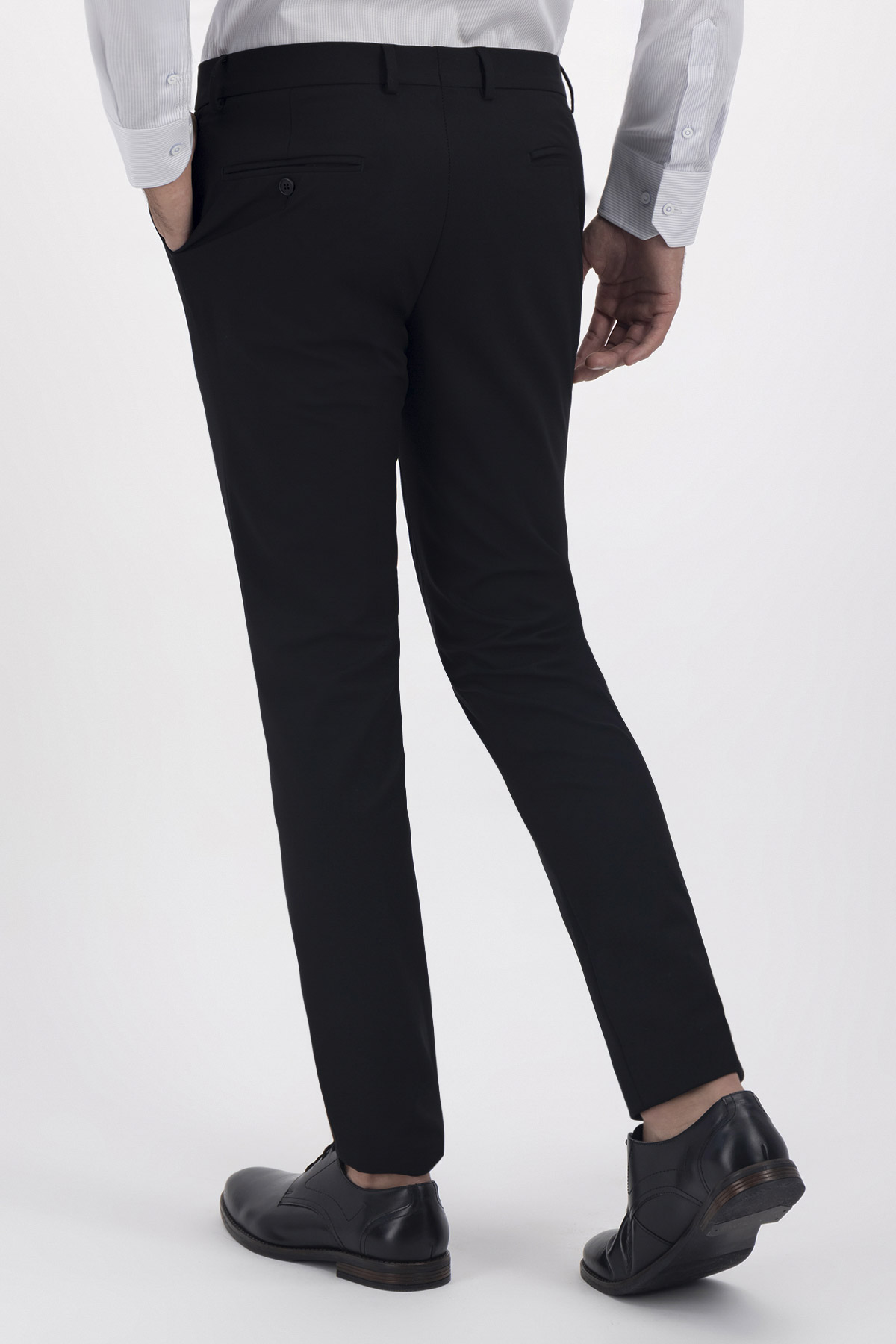 PANTALÓN SEPARATE NEGRO SKINNY FIT LMENTAL