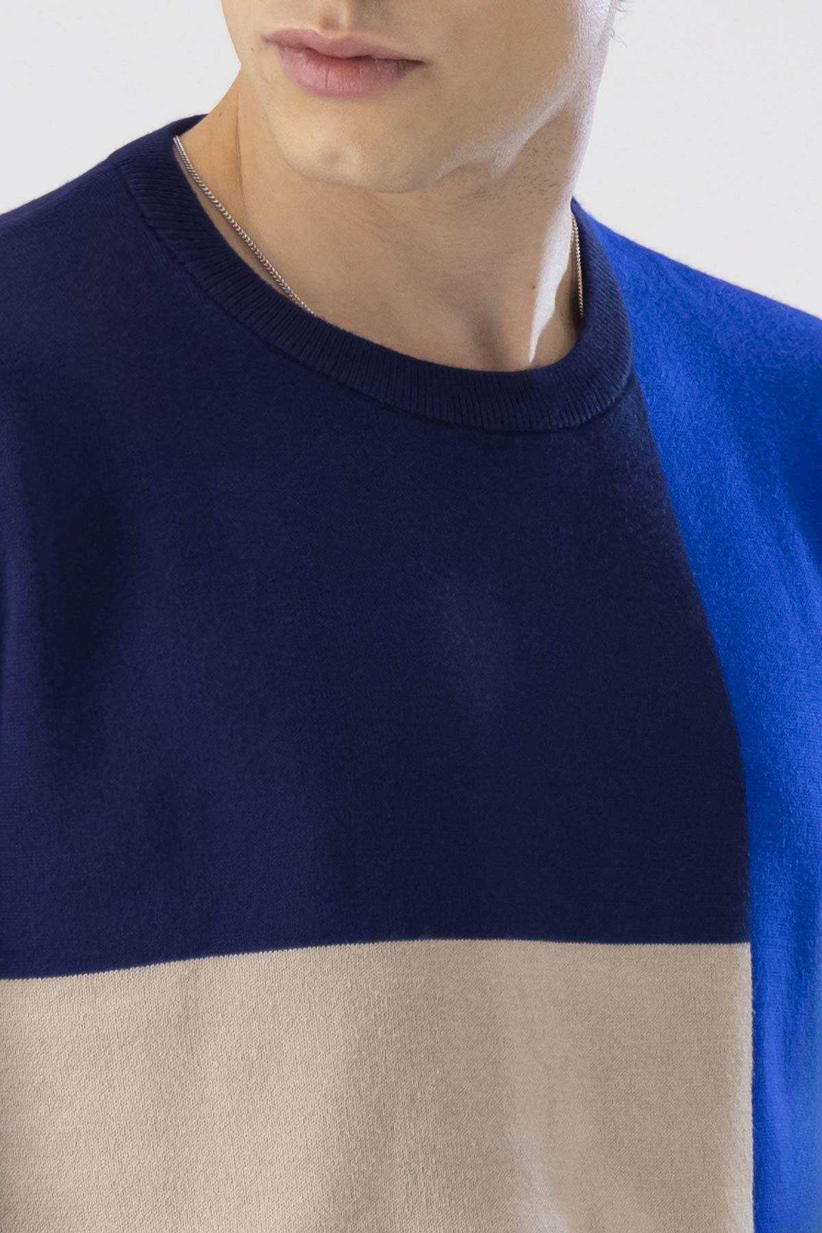 Súeter Cuello Redondo Slim Fit Lmental image number 4