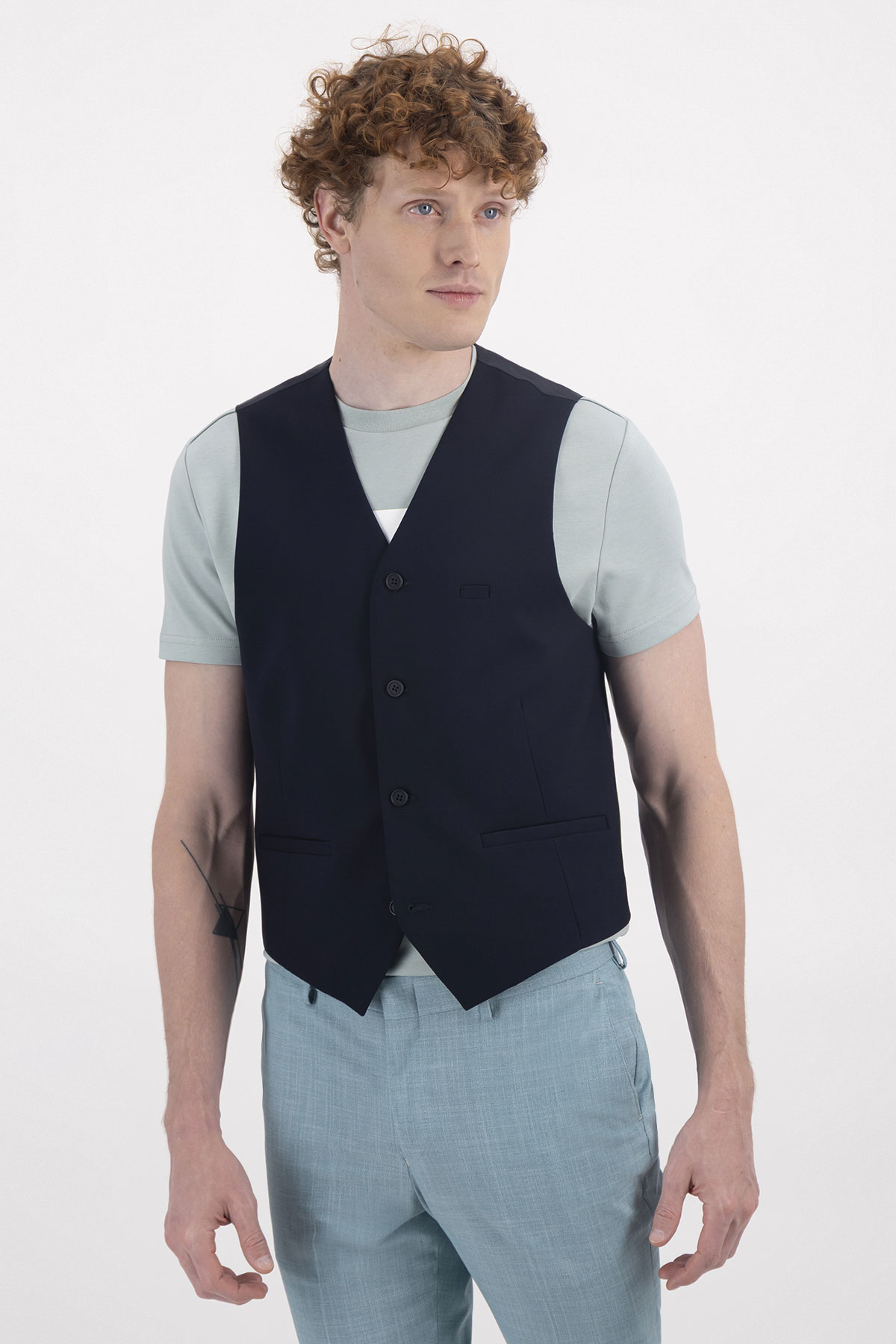 CHALECO FORMAL CONTEMPORARY FIT SONNETII