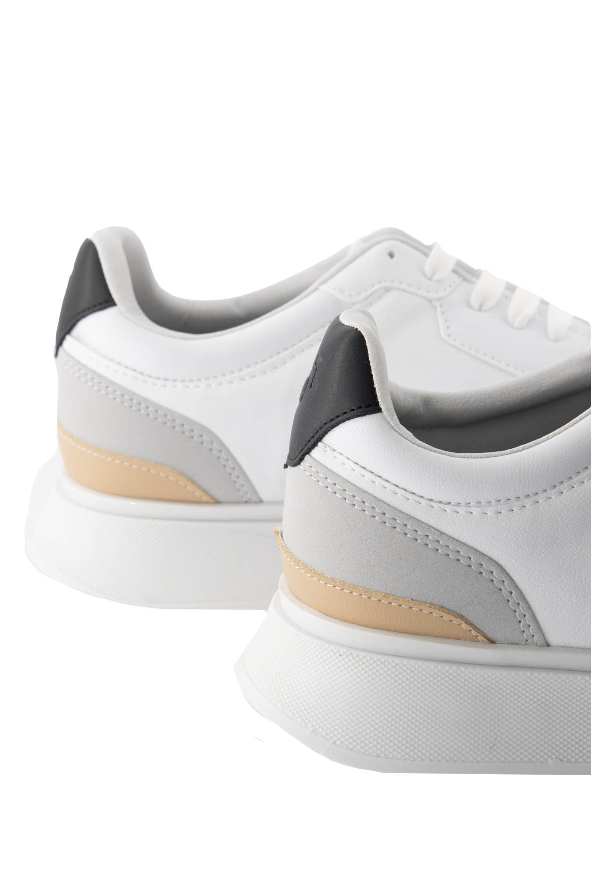 Tenis Mens Fashion image number 3