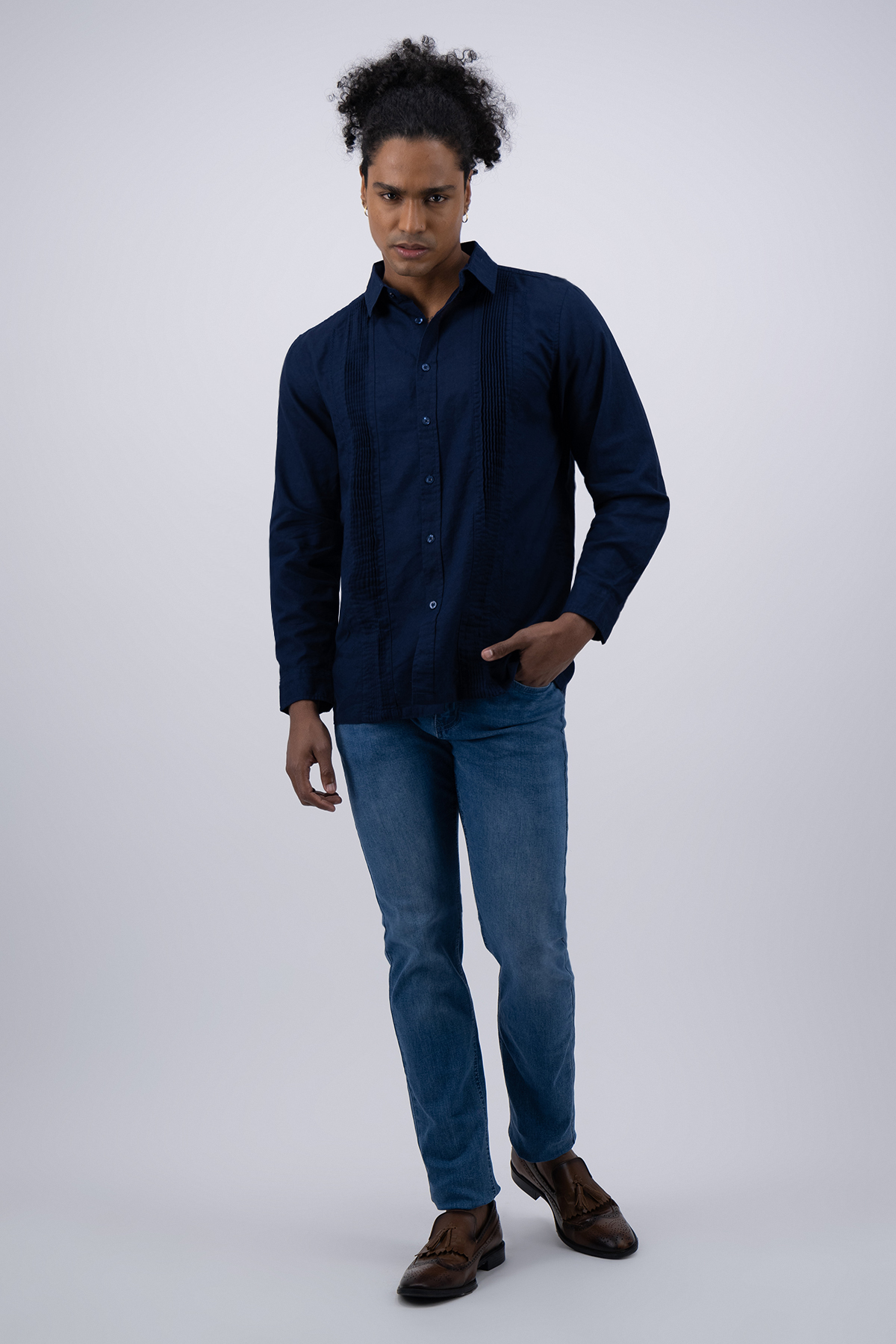 GUAYABERA CONTEMPORARY FIT MENS FASHION image number 1