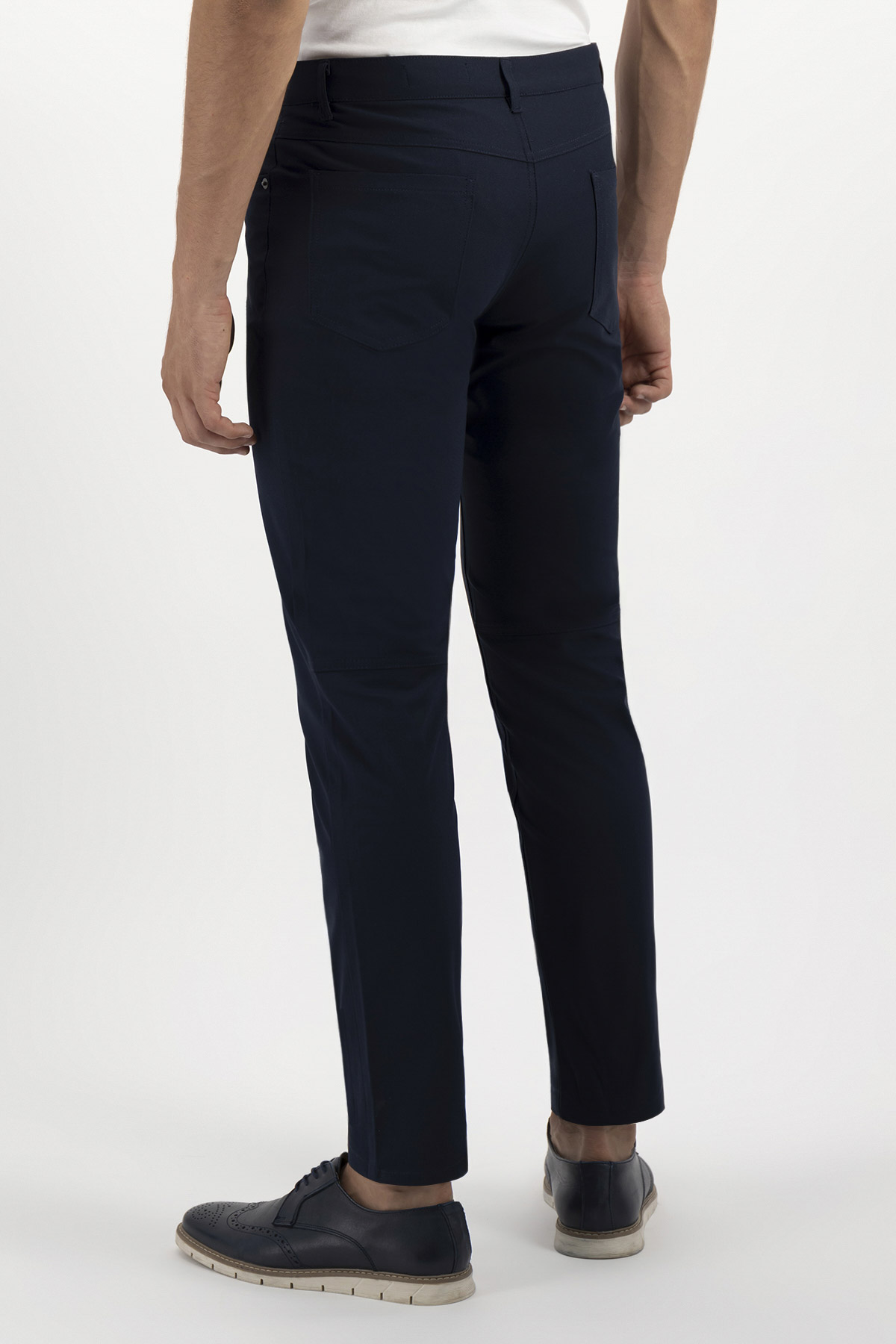 PANTALÓN CASUAL MOVE SLIM FIT LMENTAL
