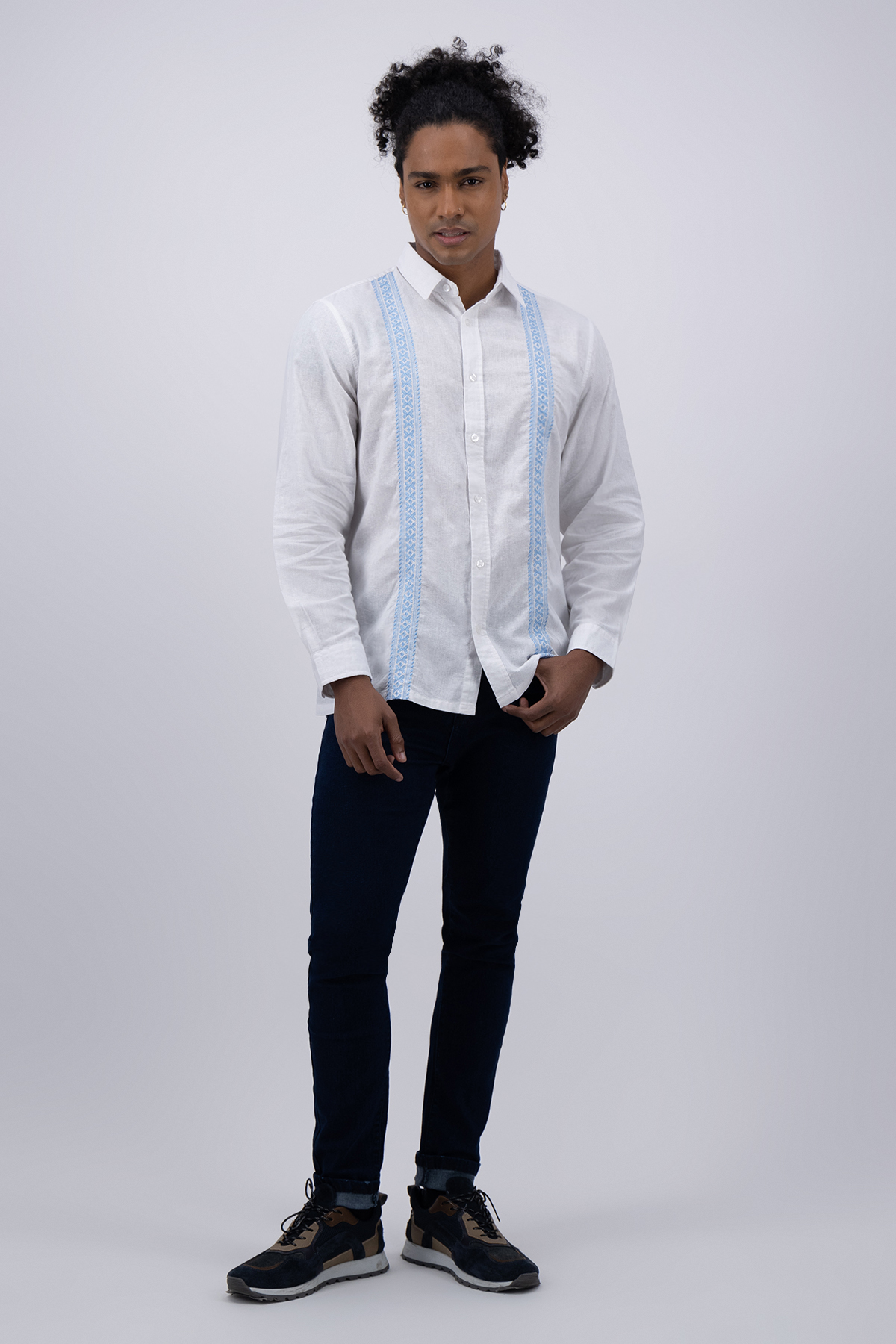 GUAYABERA CONTEMPORARY FIT MENS FASHION image number 1