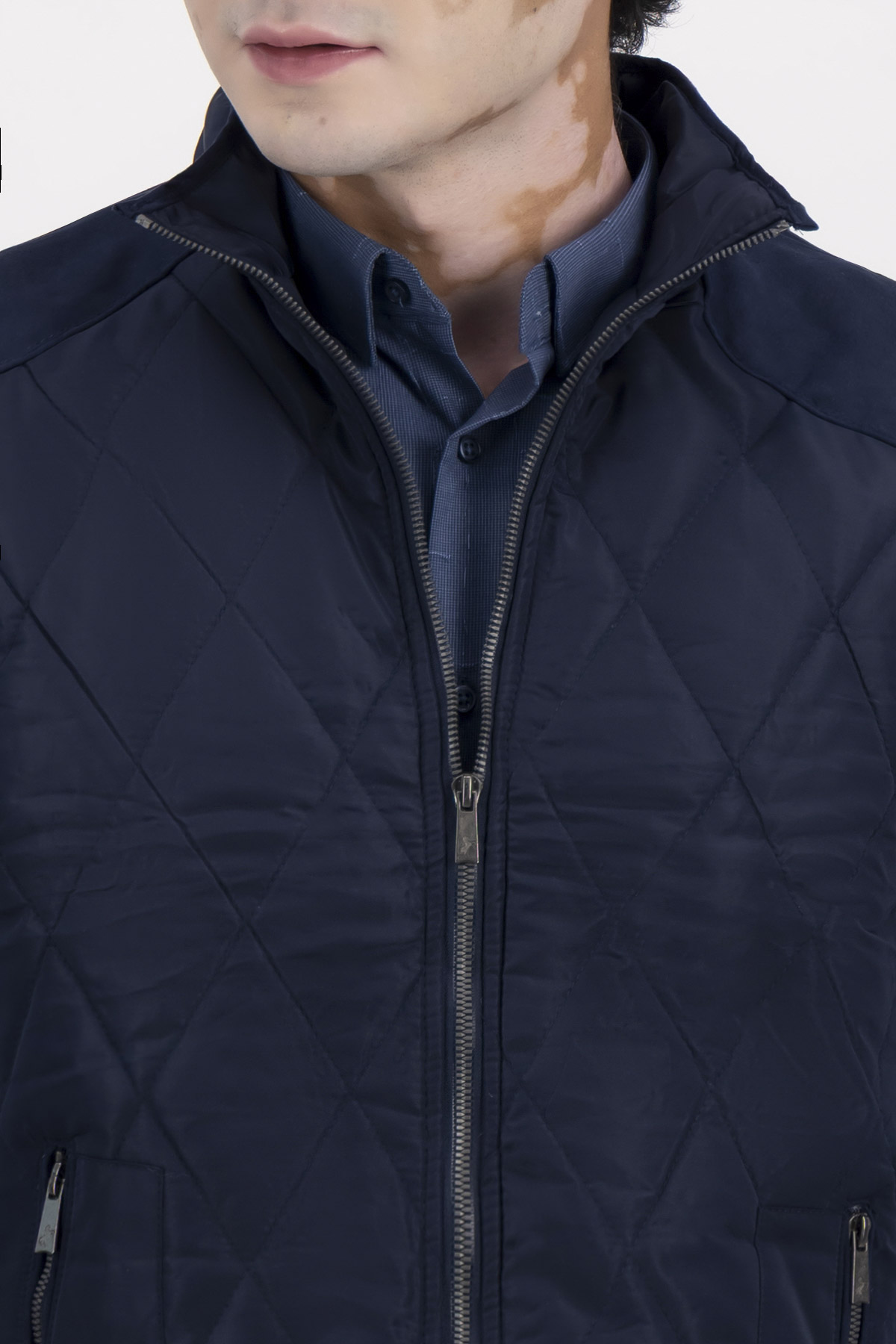 Chaleco Casual Contemporary Fit image number 4